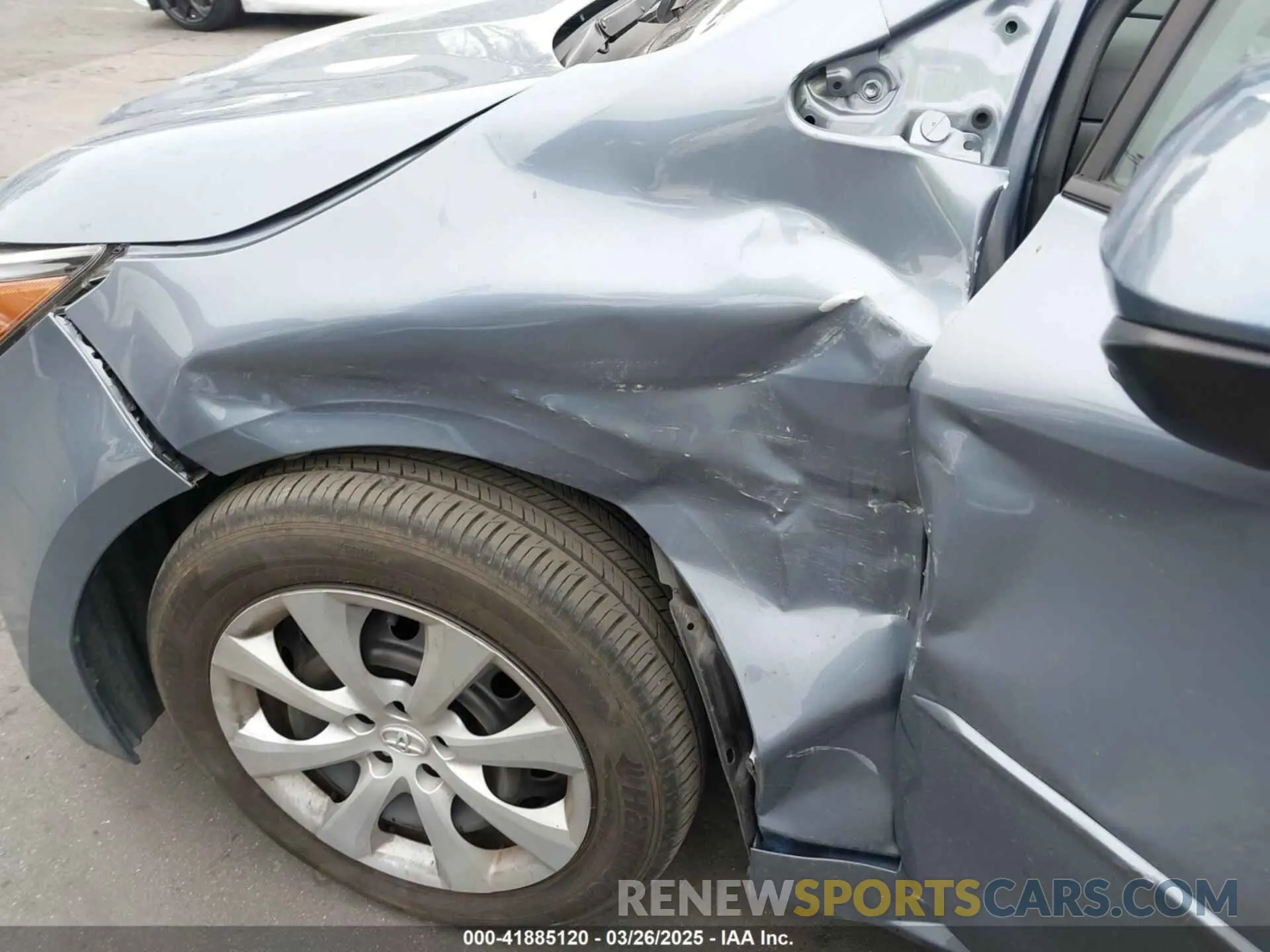 22 Photograph of a damaged car 5YFEPMAE9NP305268 TOYOTA COROLLA 2022