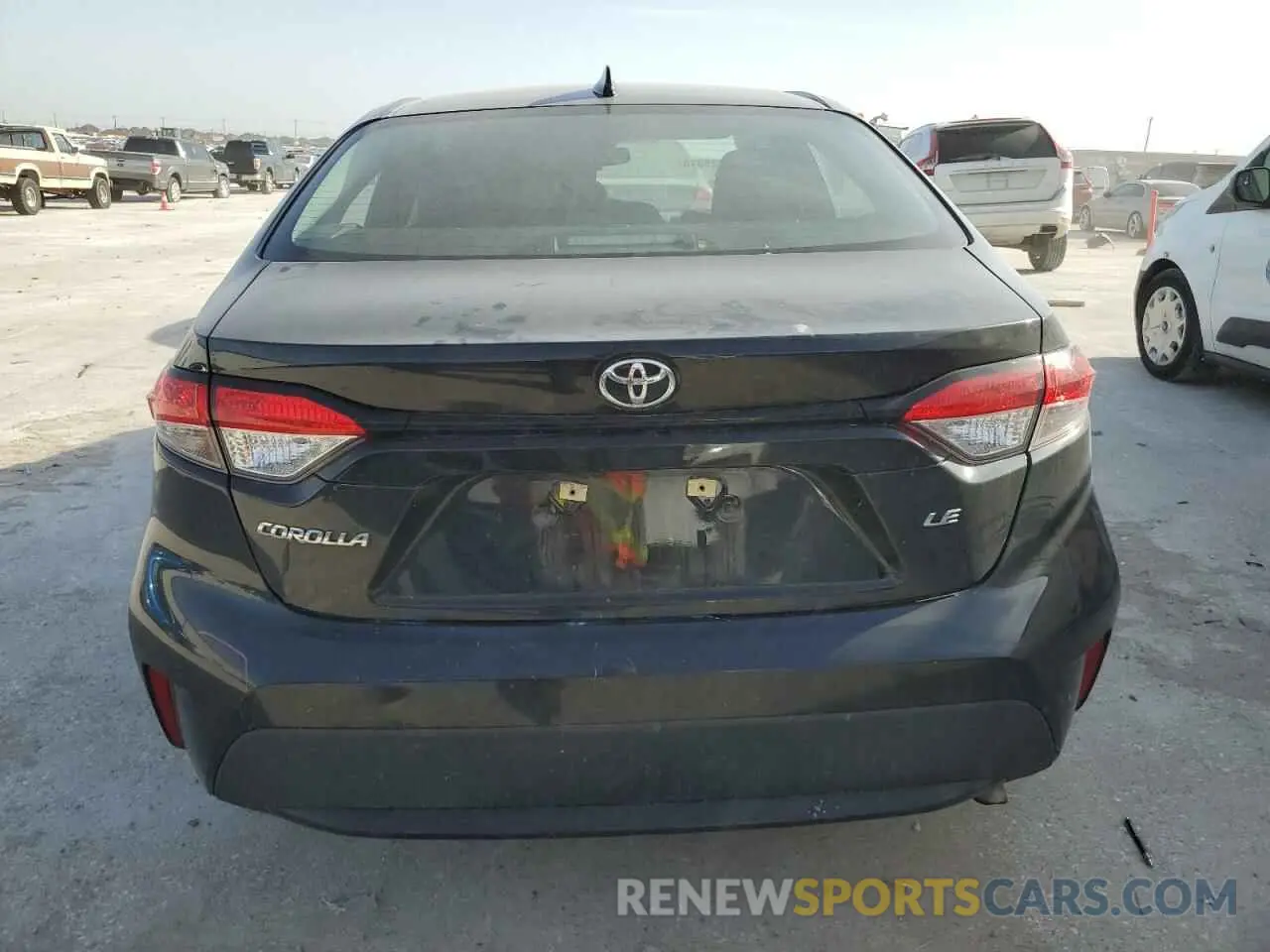 6 Photograph of a damaged car 5YFEPMAE9NP327514 TOYOTA COROLLA 2022
