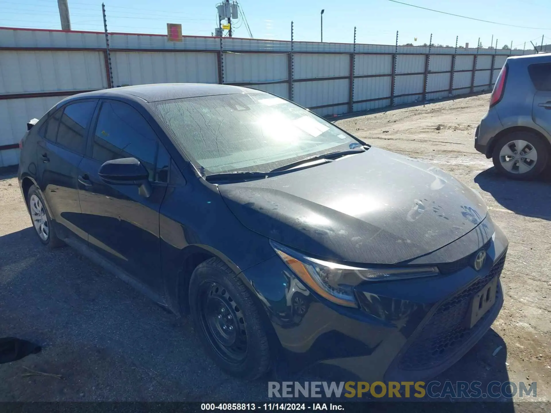 1 Photograph of a damaged car 5YFEPMAE9NP335113 TOYOTA COROLLA 2022