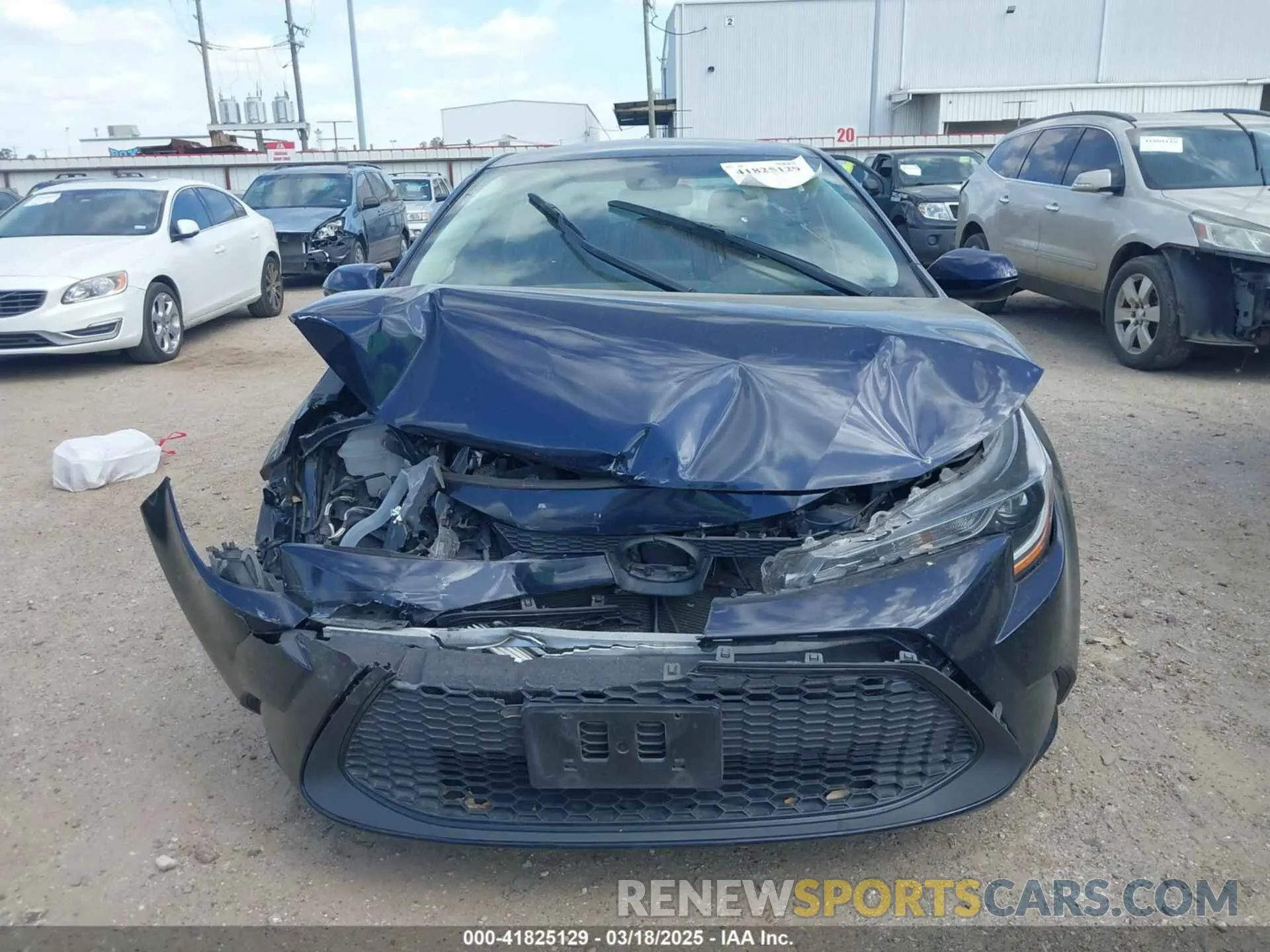 12 Photograph of a damaged car 5YFEPMAE9NP337296 TOYOTA COROLLA 2022