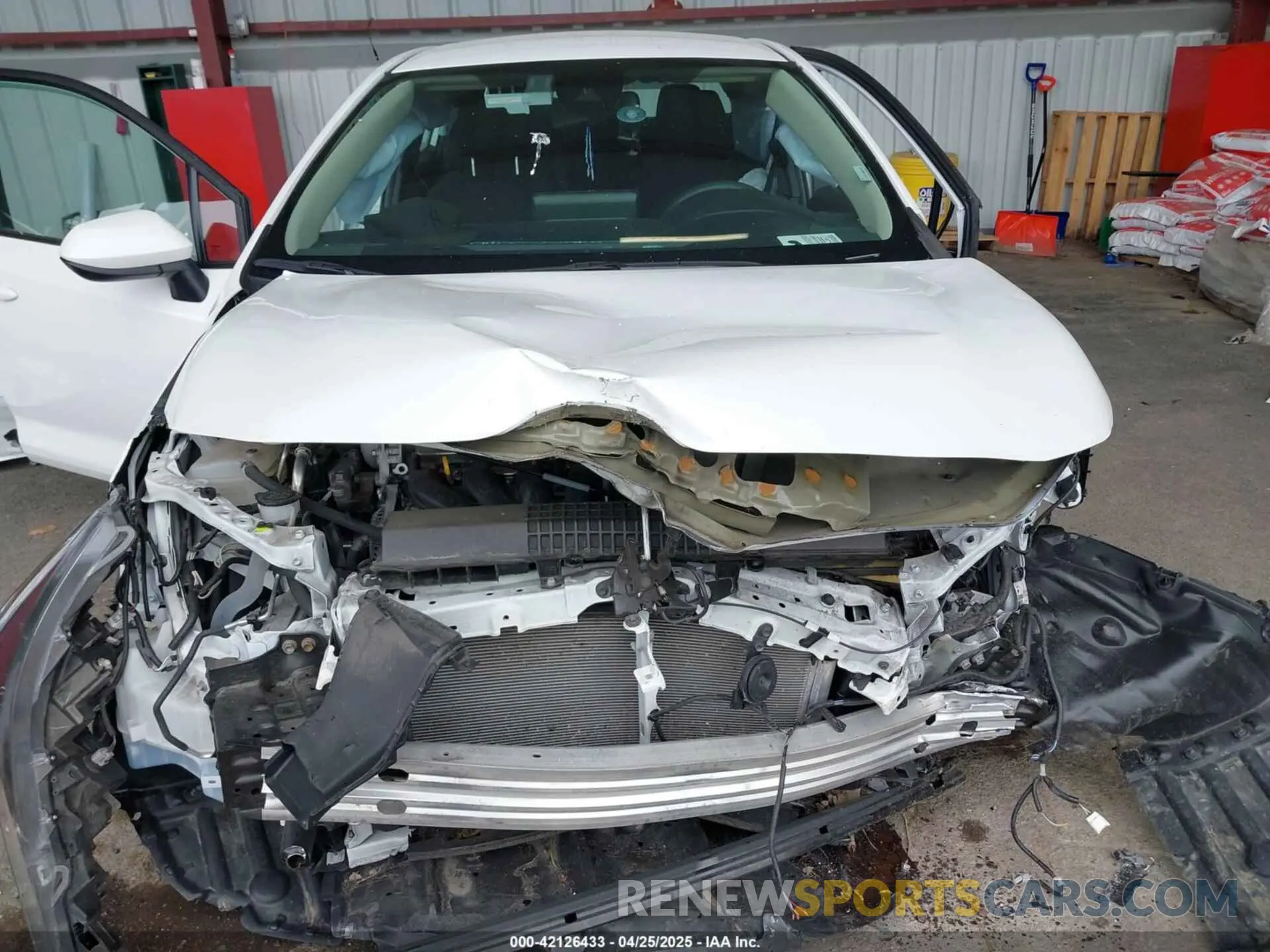 12 Photograph of a damaged car 5YFEPMAE9NP351408 TOYOTA COROLLA 2022