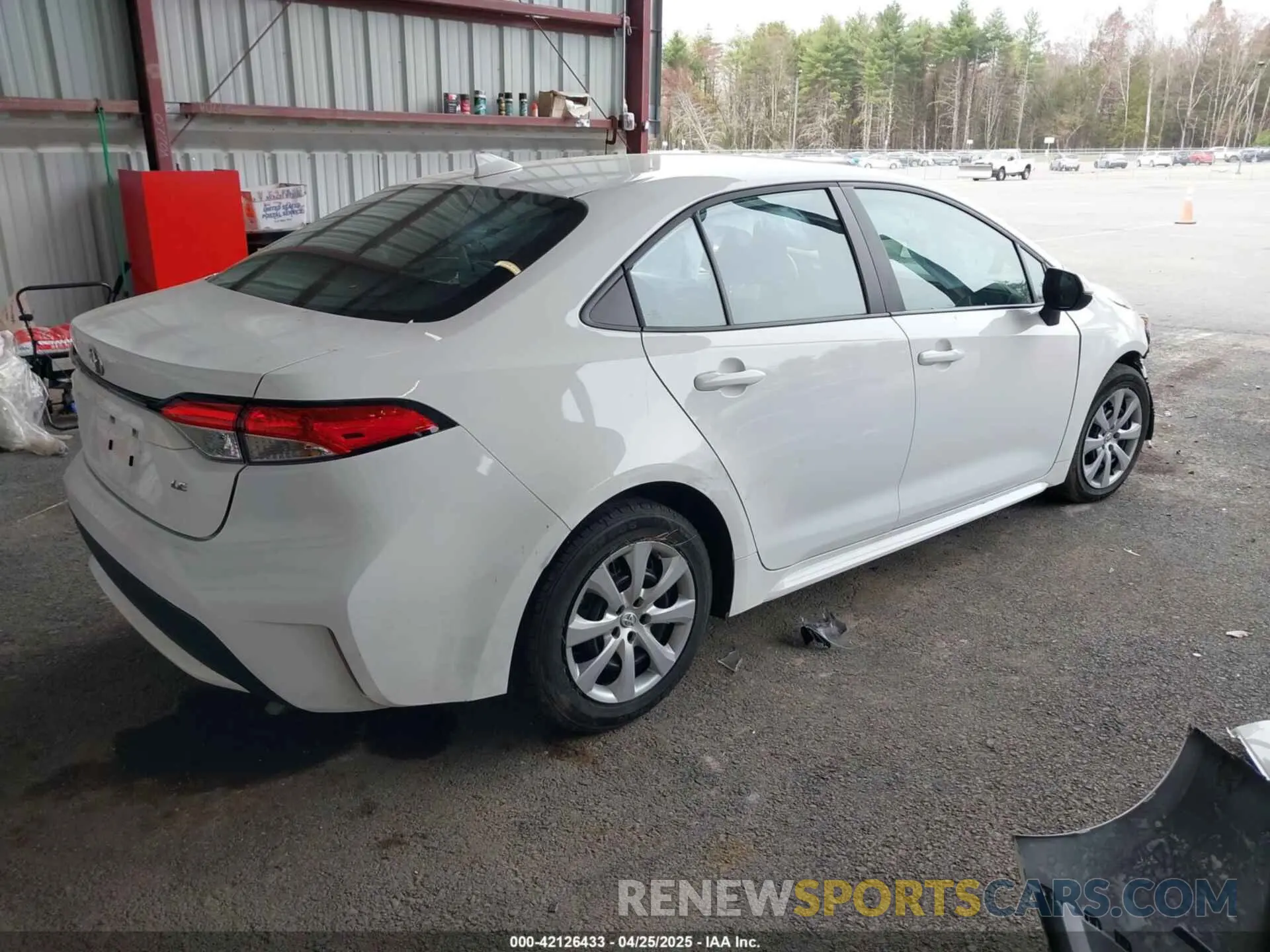 4 Photograph of a damaged car 5YFEPMAE9NP351408 TOYOTA COROLLA 2022
