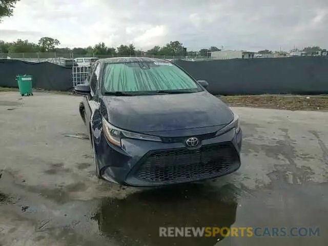 13 Photograph of a damaged car 5YFEPMAE9NP353739 TOYOTA COROLLA 2022