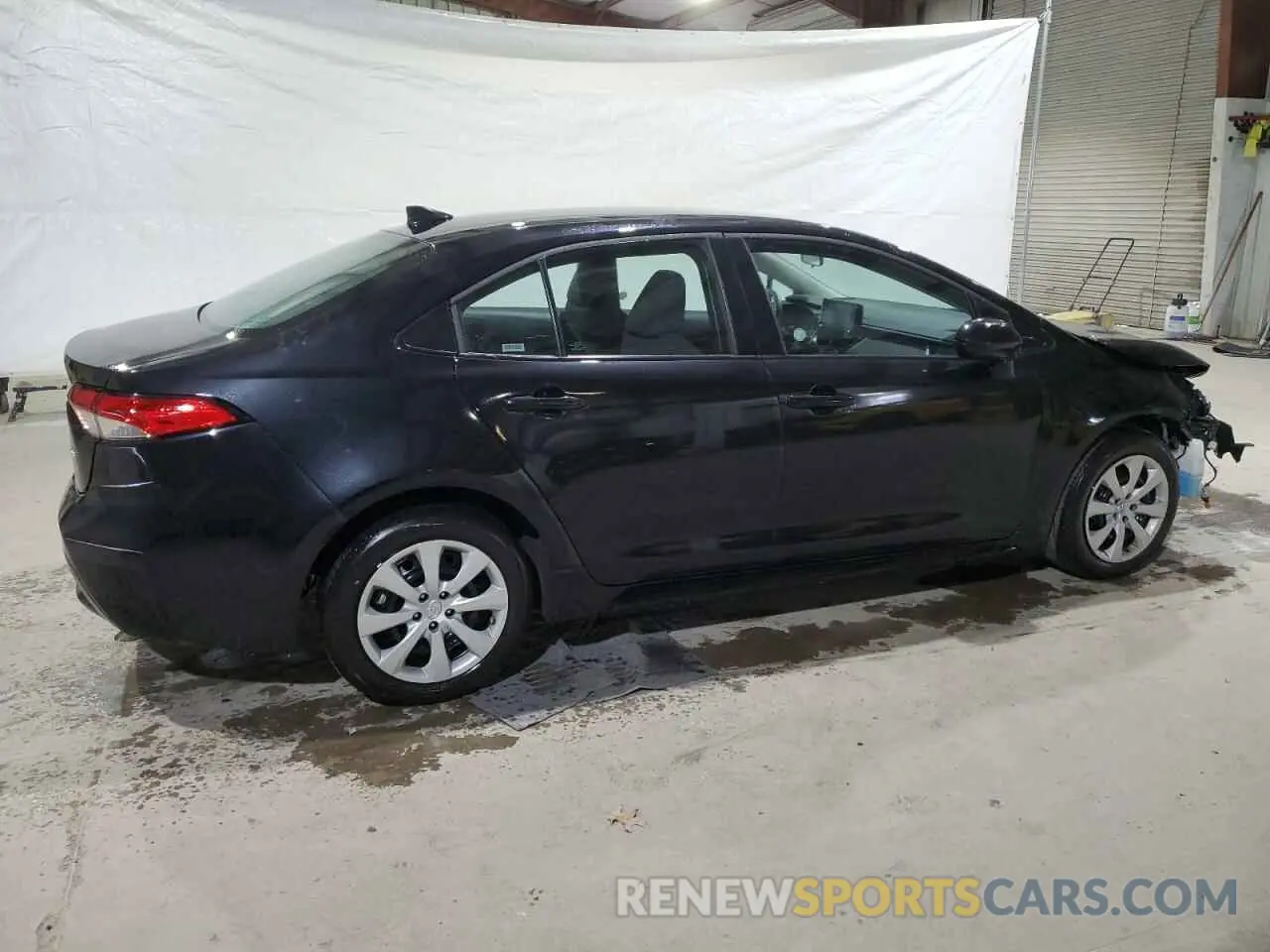 3 Photograph of a damaged car 5YFEPMAE9NP357306 TOYOTA COROLLA 2022