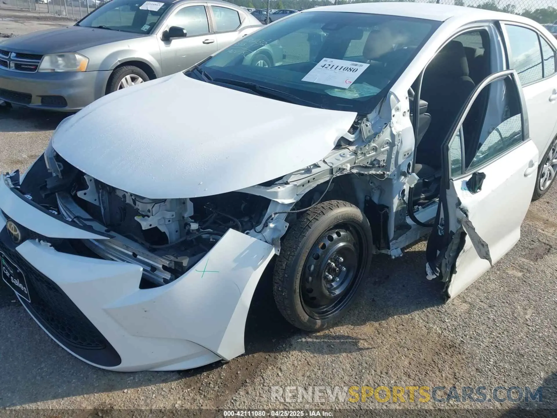 6 Photograph of a damaged car 5YFEPMAE9NP358620 TOYOTA COROLLA 2022