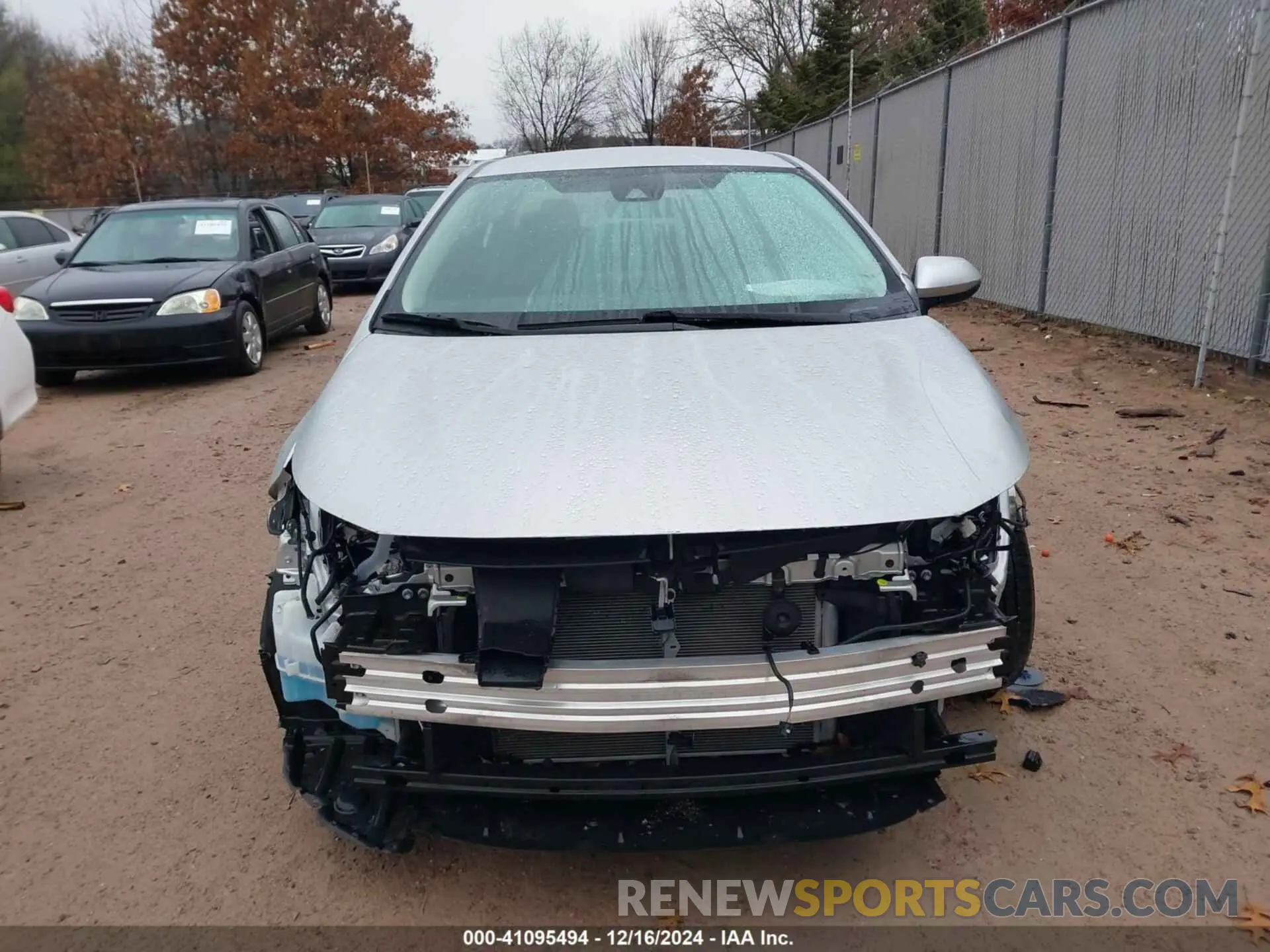 13 Photograph of a damaged car 5YFEPMAE9NP364384 TOYOTA COROLLA 2022