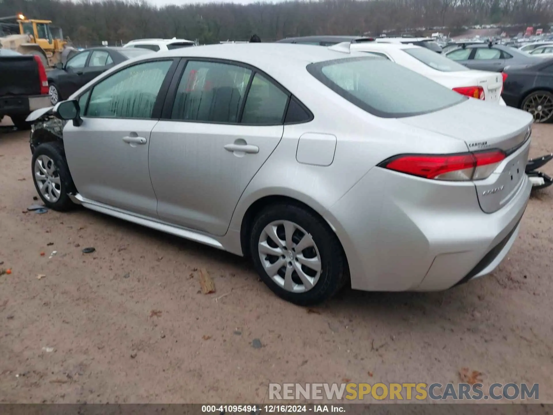 3 Photograph of a damaged car 5YFEPMAE9NP364384 TOYOTA COROLLA 2022