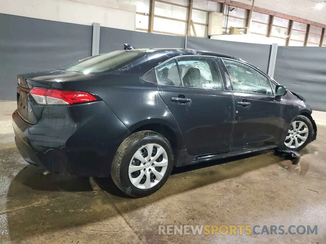3 Photograph of a damaged car 5YFEPMAE9NP380035 TOYOTA COROLLA 2022
