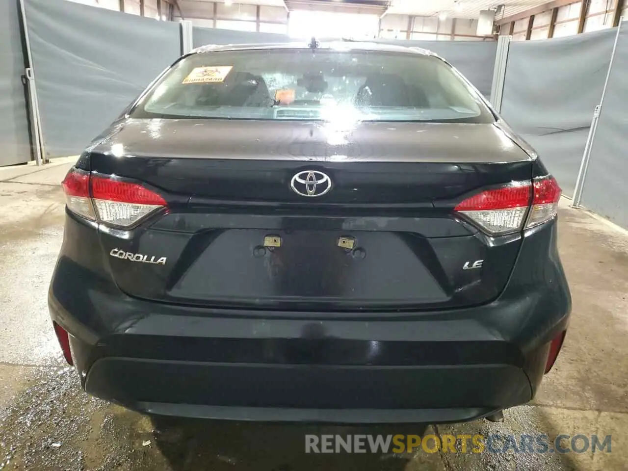 6 Photograph of a damaged car 5YFEPMAE9NP380035 TOYOTA COROLLA 2022