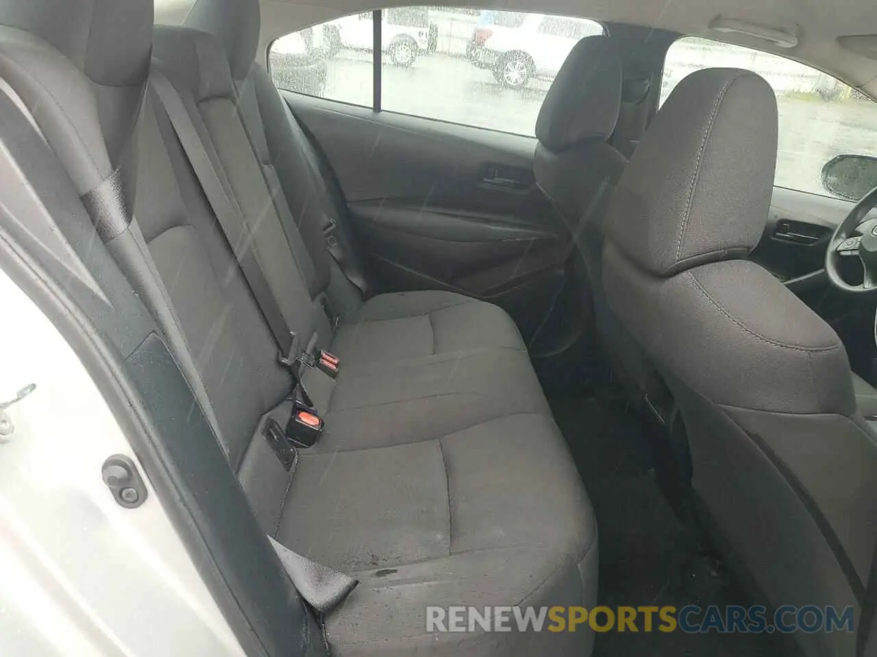 10 Photograph of a damaged car 5YFEPMAEXNP287377 TOYOTA COROLLA 2022
