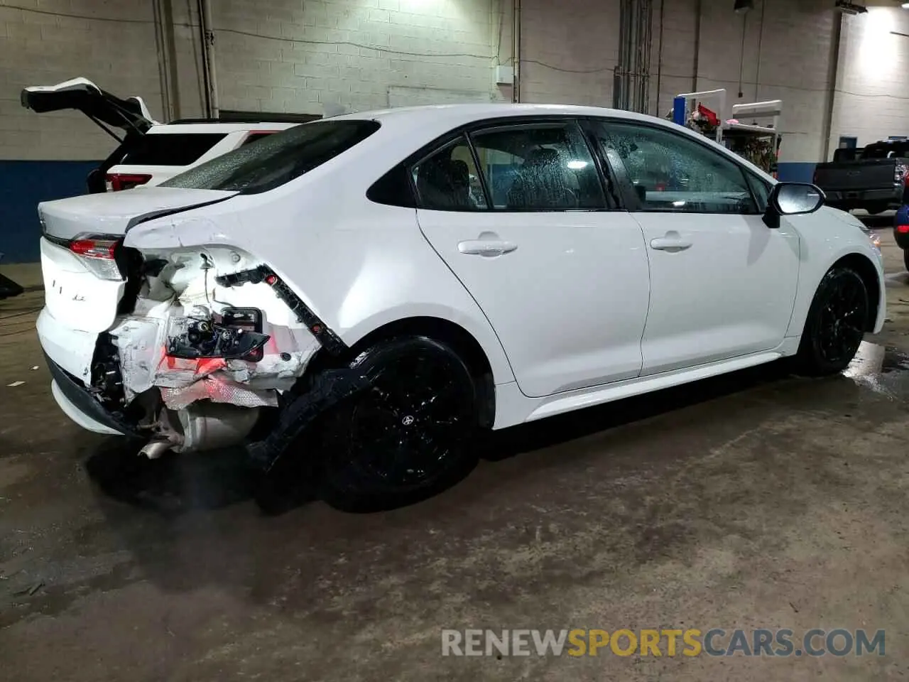 3 Photograph of a damaged car 5YFEPMAEXNP326128 TOYOTA COROLLA 2022