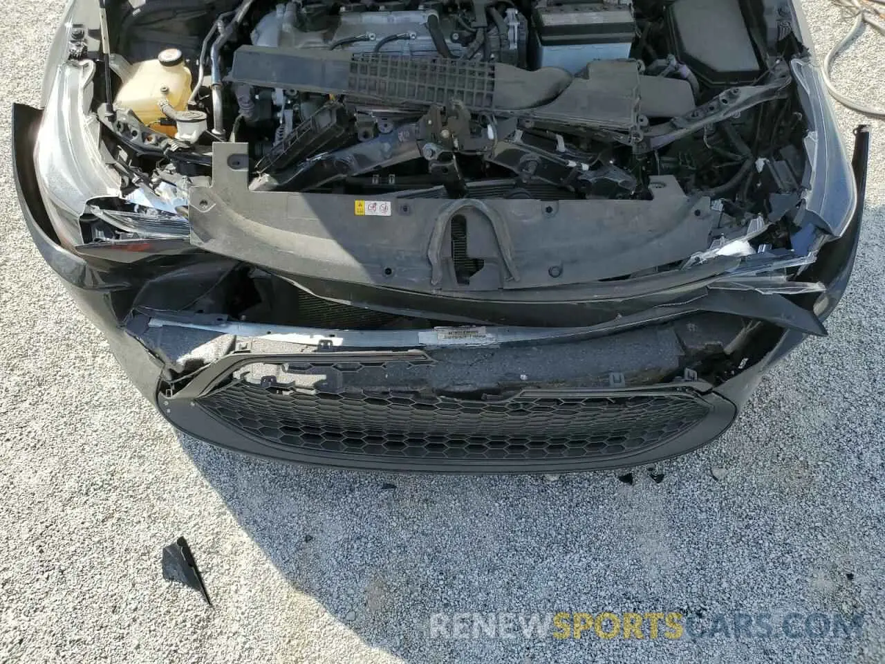11 Photograph of a damaged car 5YFEPMAEXNP326825 TOYOTA COROLLA 2022