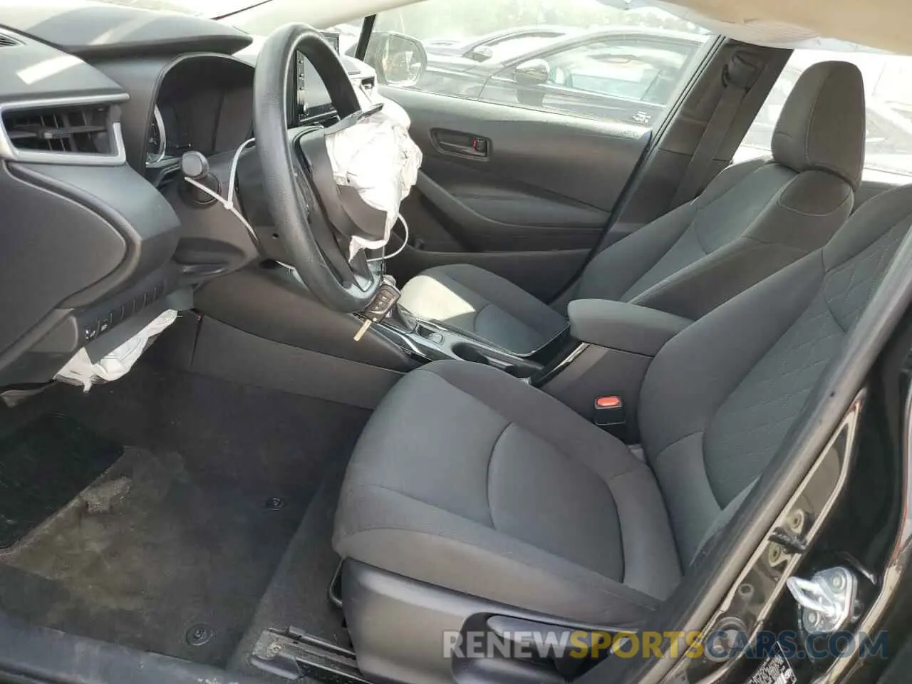 7 Photograph of a damaged car 5YFEPMAEXNP326825 TOYOTA COROLLA 2022