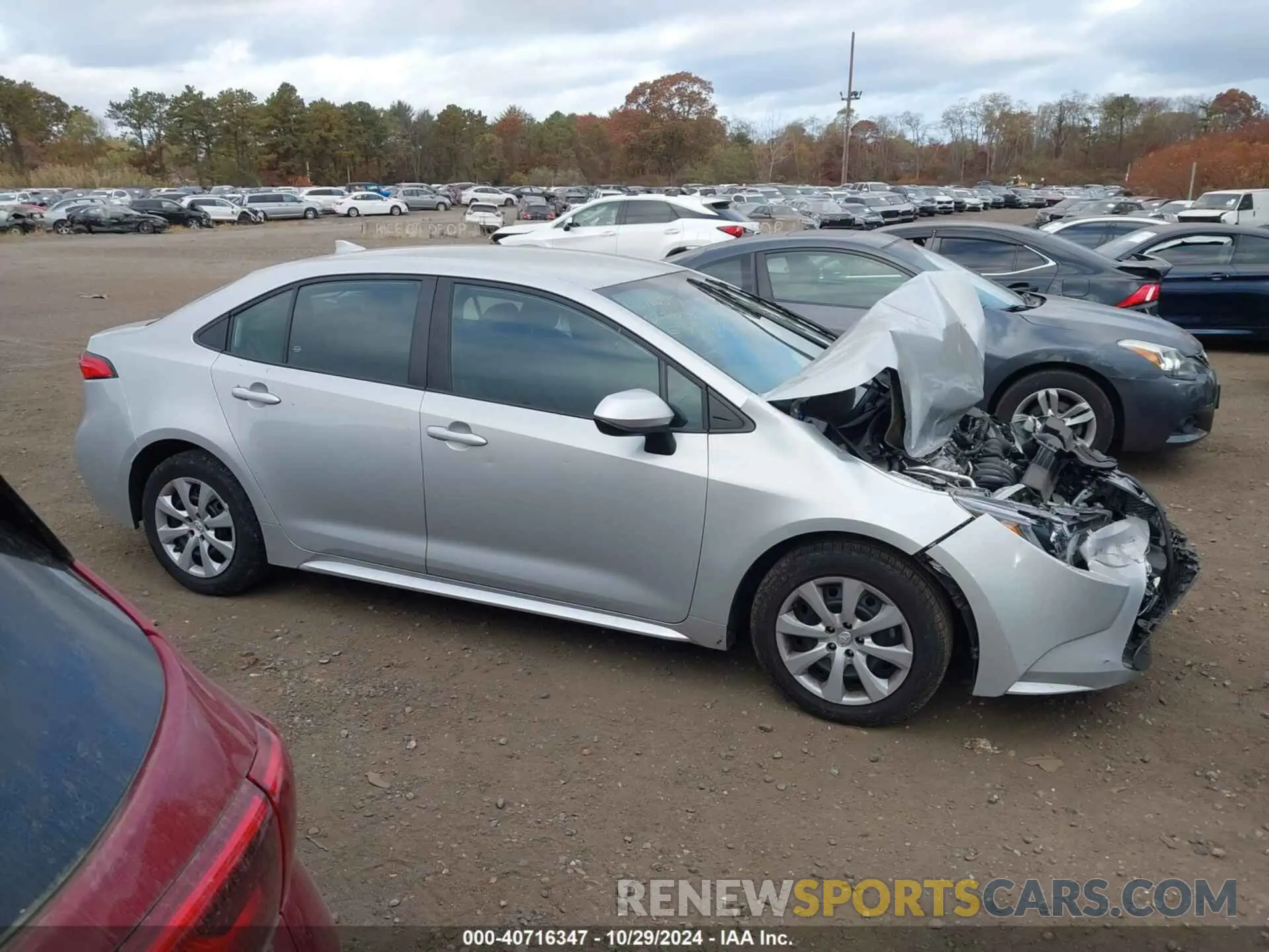 13 Photograph of a damaged car 5YFEPMAEXNP333483 TOYOTA COROLLA 2022