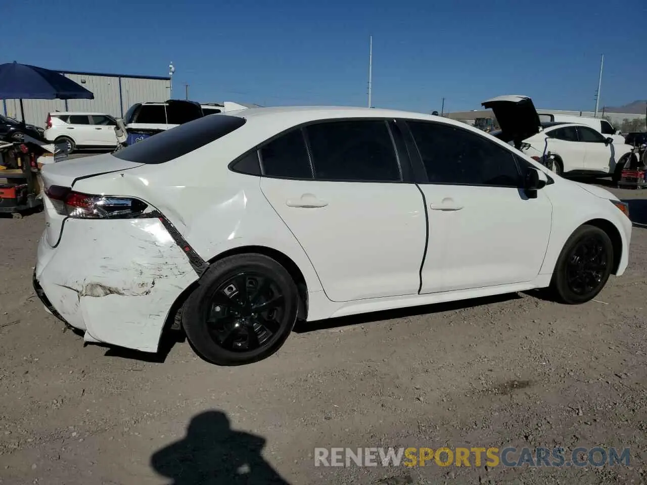3 Photograph of a damaged car 5YFEPMAEXNP339784 TOYOTA COROLLA 2022