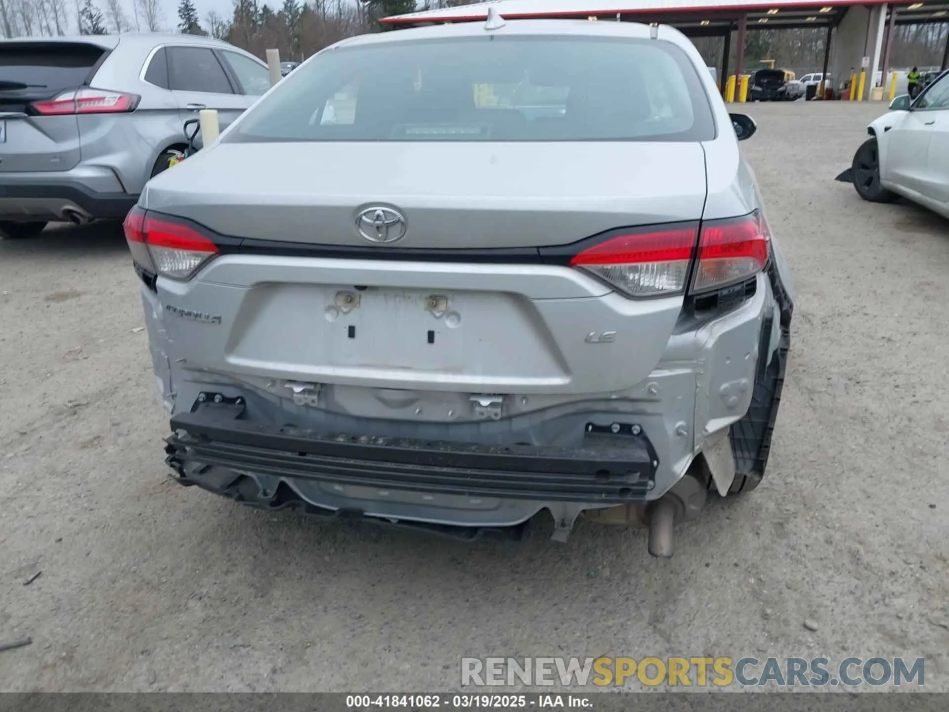 6 Photograph of a damaged car 5YFEPMAEXNP368492 TOYOTA COROLLA 2022