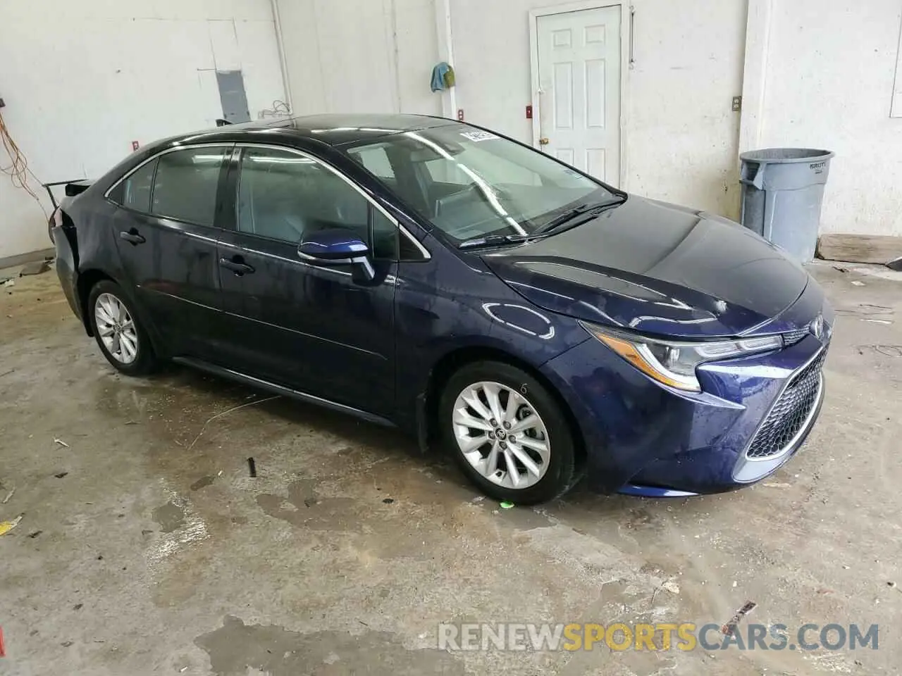 4 Фотография поврежденного автомобиля 5YFFPMAE3NP347469 TOYOTA COROLLA 2022