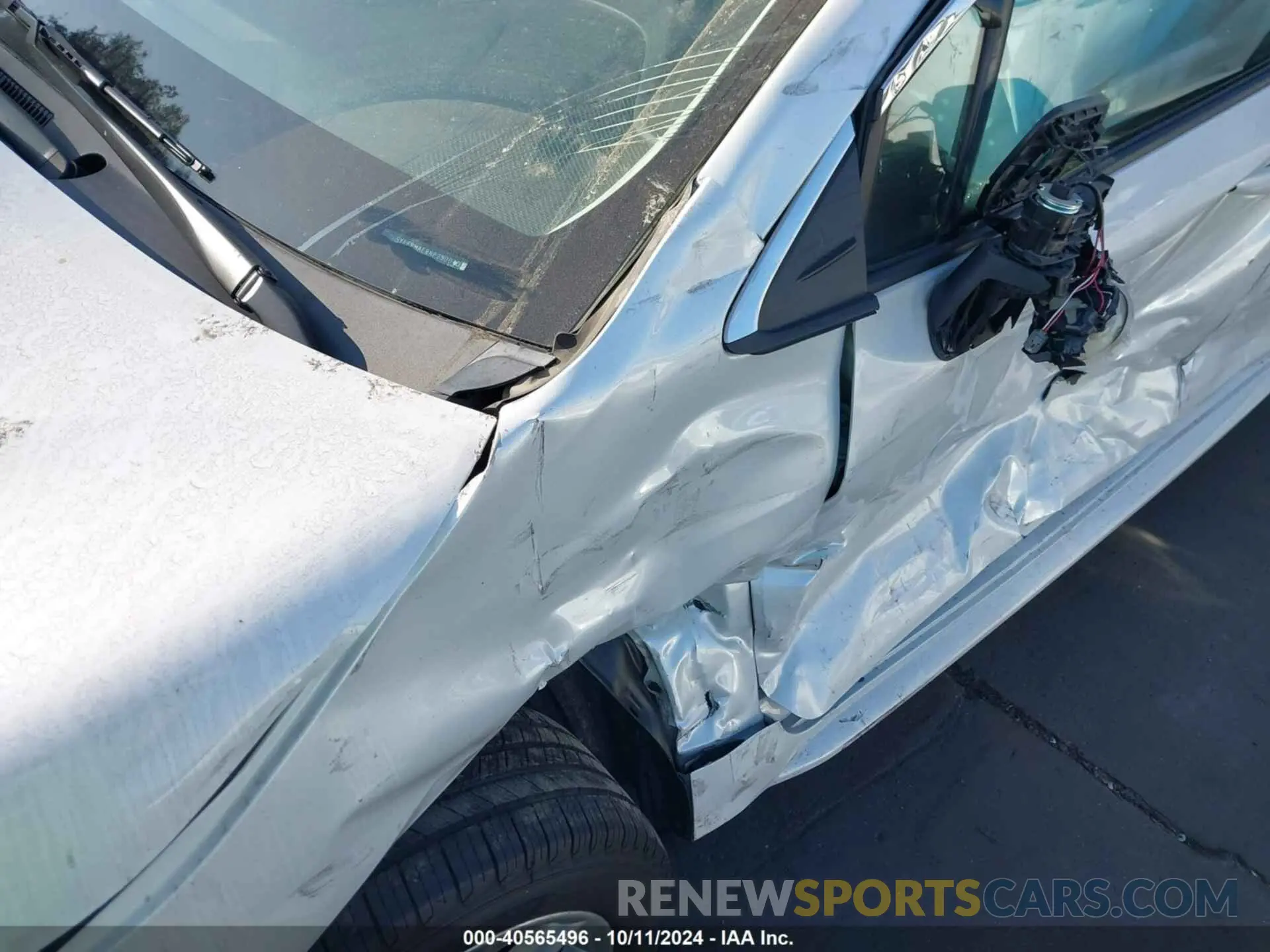 12 Photograph of a damaged car 5YFFPMAE8NP290010 TOYOTA COROLLA 2022