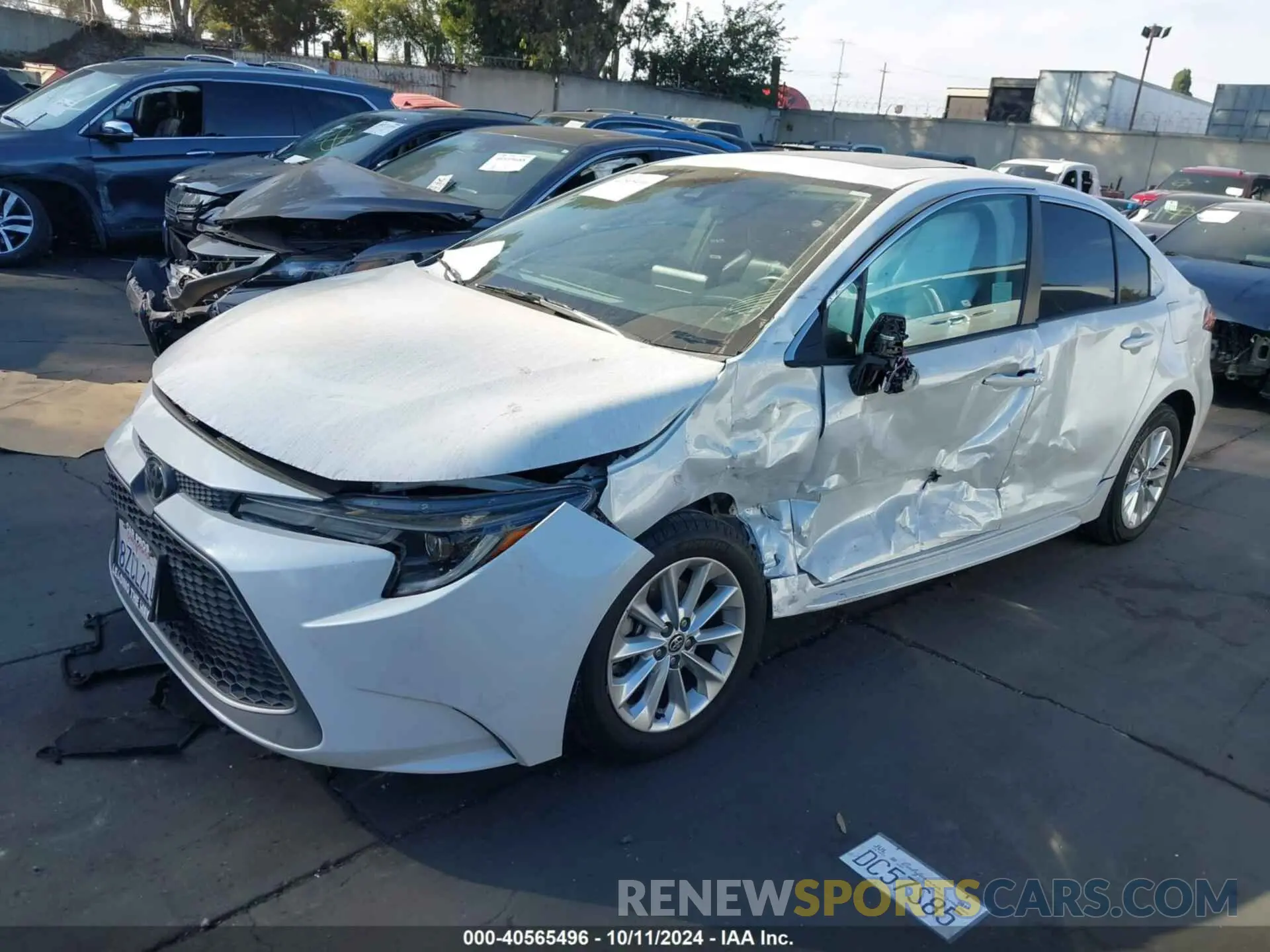 2 Photograph of a damaged car 5YFFPMAE8NP290010 TOYOTA COROLLA 2022