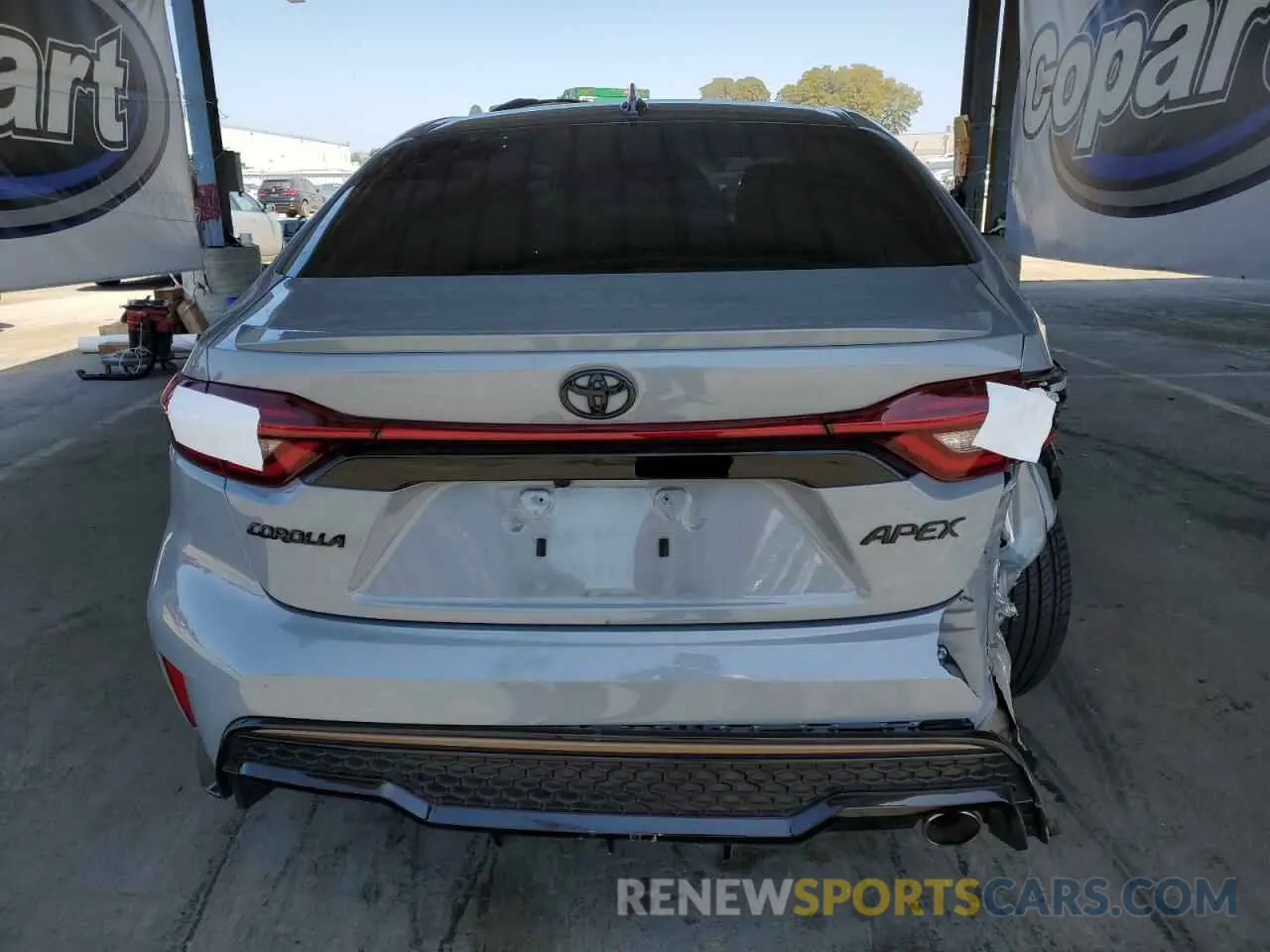 6 Photograph of a damaged car 5YFM4MCE0NP135741 TOYOTA COROLLA 2022