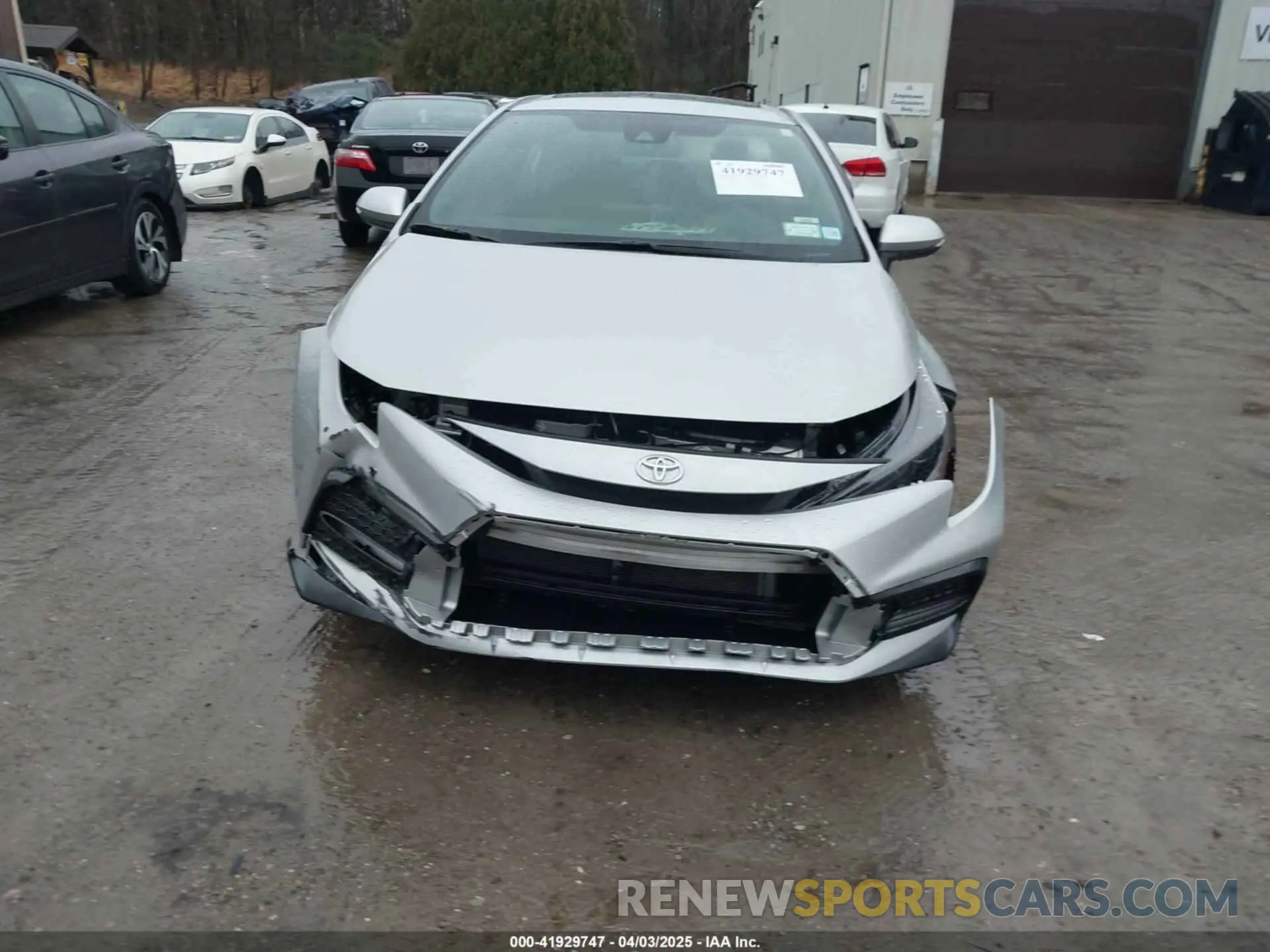 12 Photograph of a damaged car 5YFM4MCE1NP130211 TOYOTA COROLLA 2022