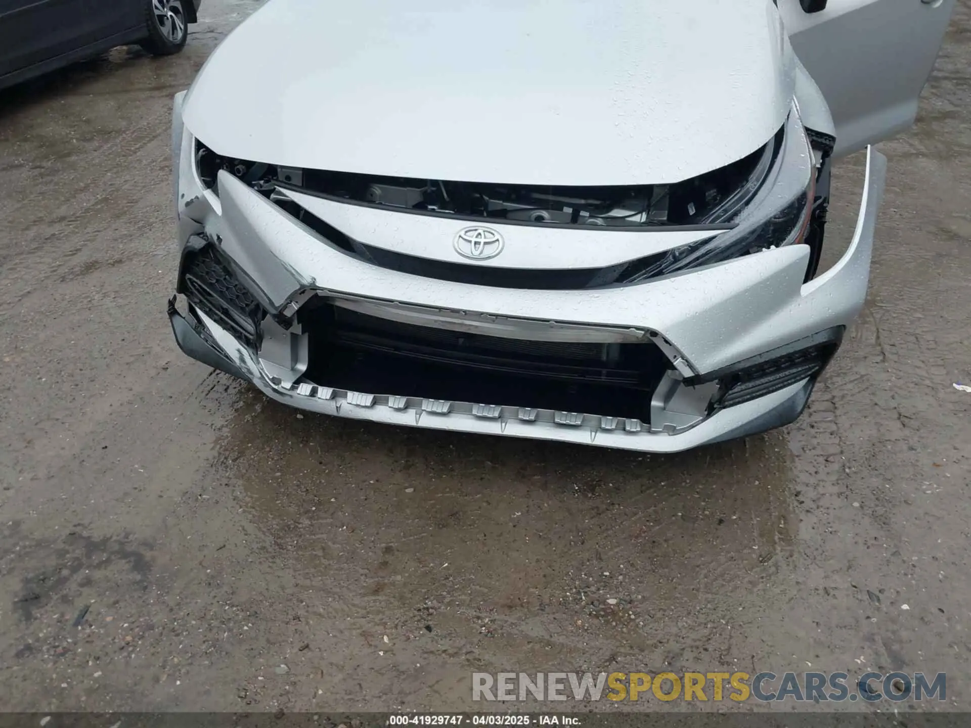 6 Photograph of a damaged car 5YFM4MCE1NP130211 TOYOTA COROLLA 2022
