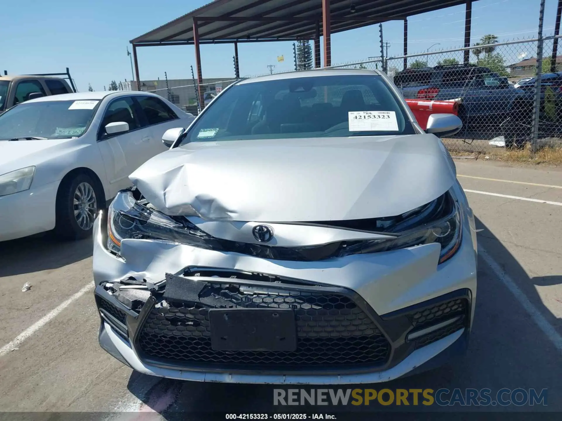 12 Photograph of a damaged car 5YFP4MCE1NP109291 TOYOTA COROLLA 2022