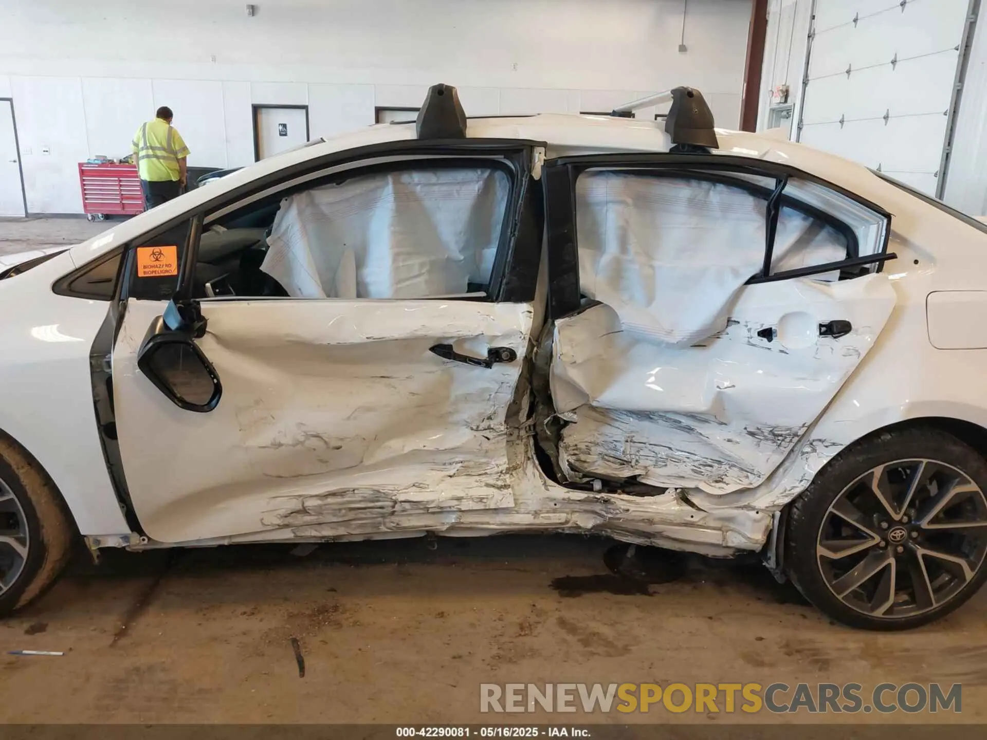 6 Photograph of a damaged car 5YFP4MCE5NP137725 TOYOTA COROLLA 2022