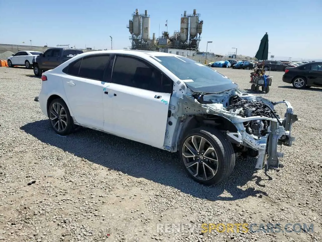 4 Photograph of a damaged car 5YFP4MCE8NP110938 TOYOTA COROLLA 2022