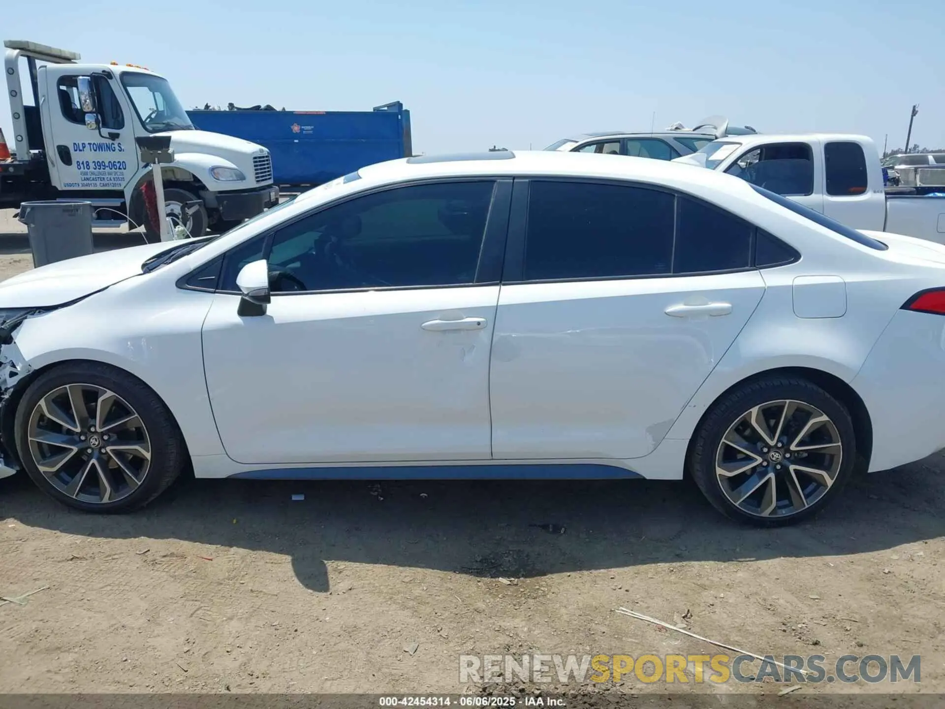 15 Photograph of a damaged car 5YFP4MCEXNP109869 TOYOTA COROLLA 2022