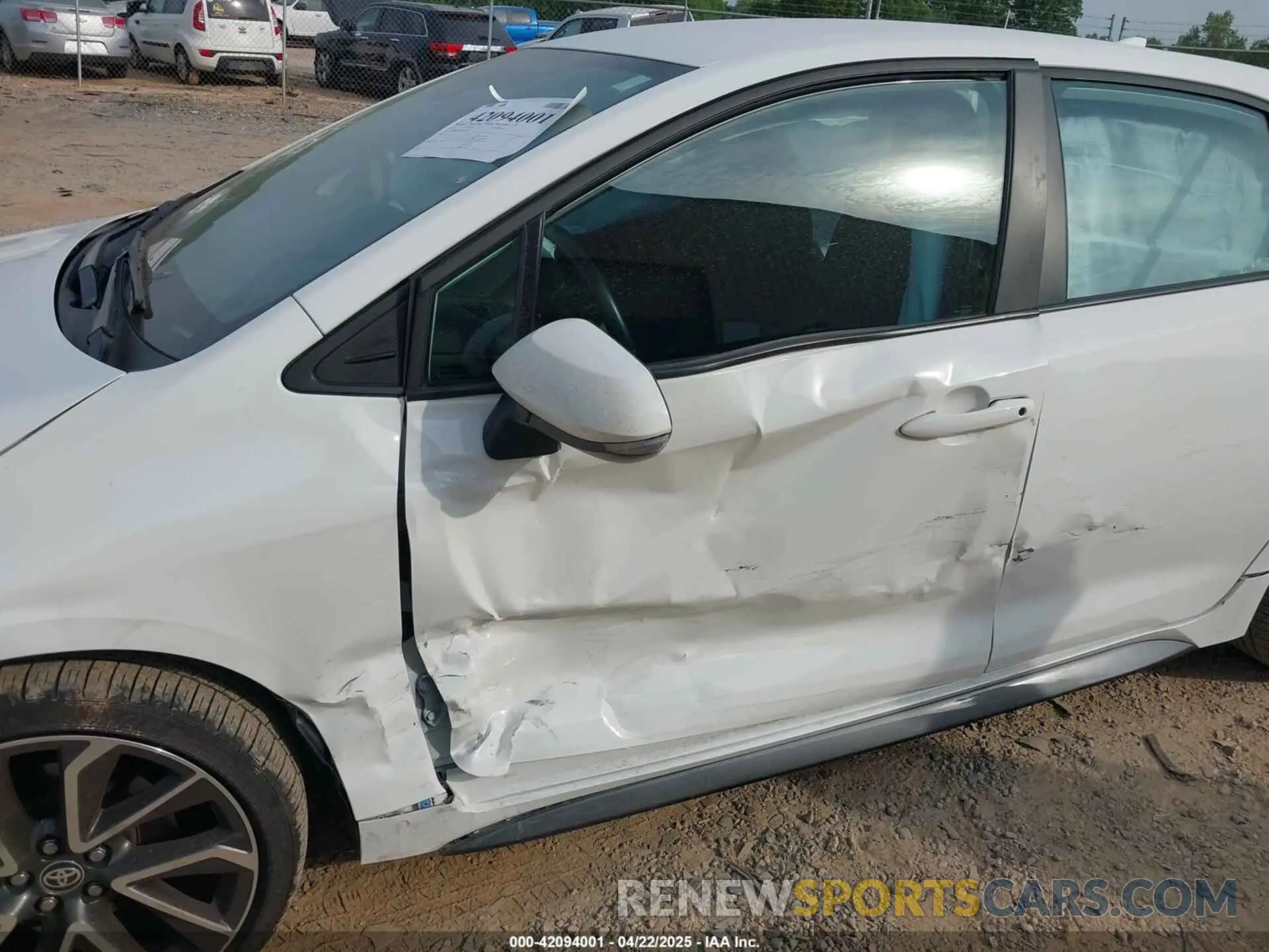 6 Photograph of a damaged car 5YFS4MCE0NP136332 TOYOTA COROLLA 2022
