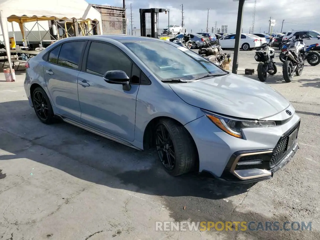 4 Photograph of a damaged car 5YFS4MCE0NP136914 TOYOTA COROLLA 2022
