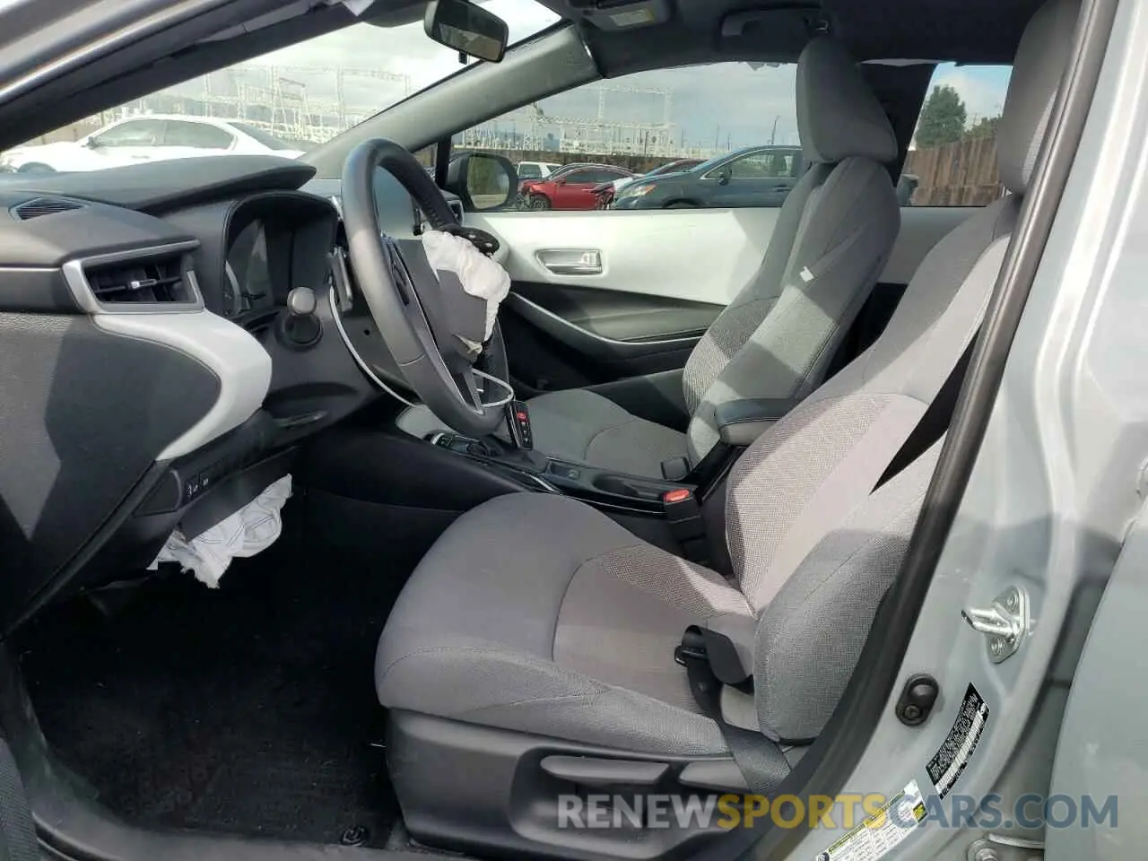 7 Photograph of a damaged car 5YFS4MCE0NP136914 TOYOTA COROLLA 2022