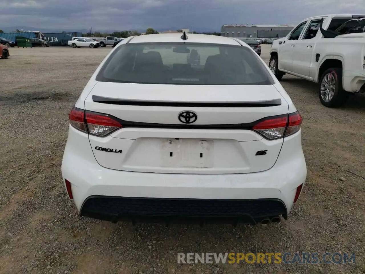 6 Photograph of a damaged car 5YFS4MCE1NP106384 TOYOTA COROLLA 2022