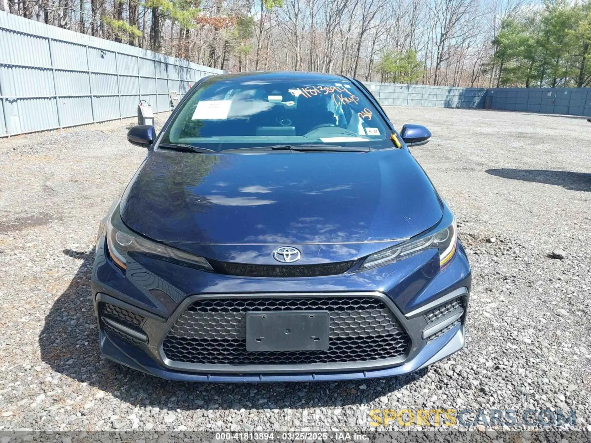 12 Photograph of a damaged car 5YFS4MCE1NP114646 TOYOTA COROLLA 2022