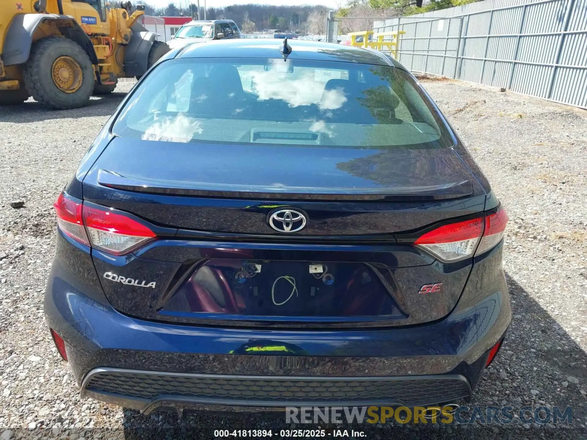 16 Photograph of a damaged car 5YFS4MCE1NP114646 TOYOTA COROLLA 2022