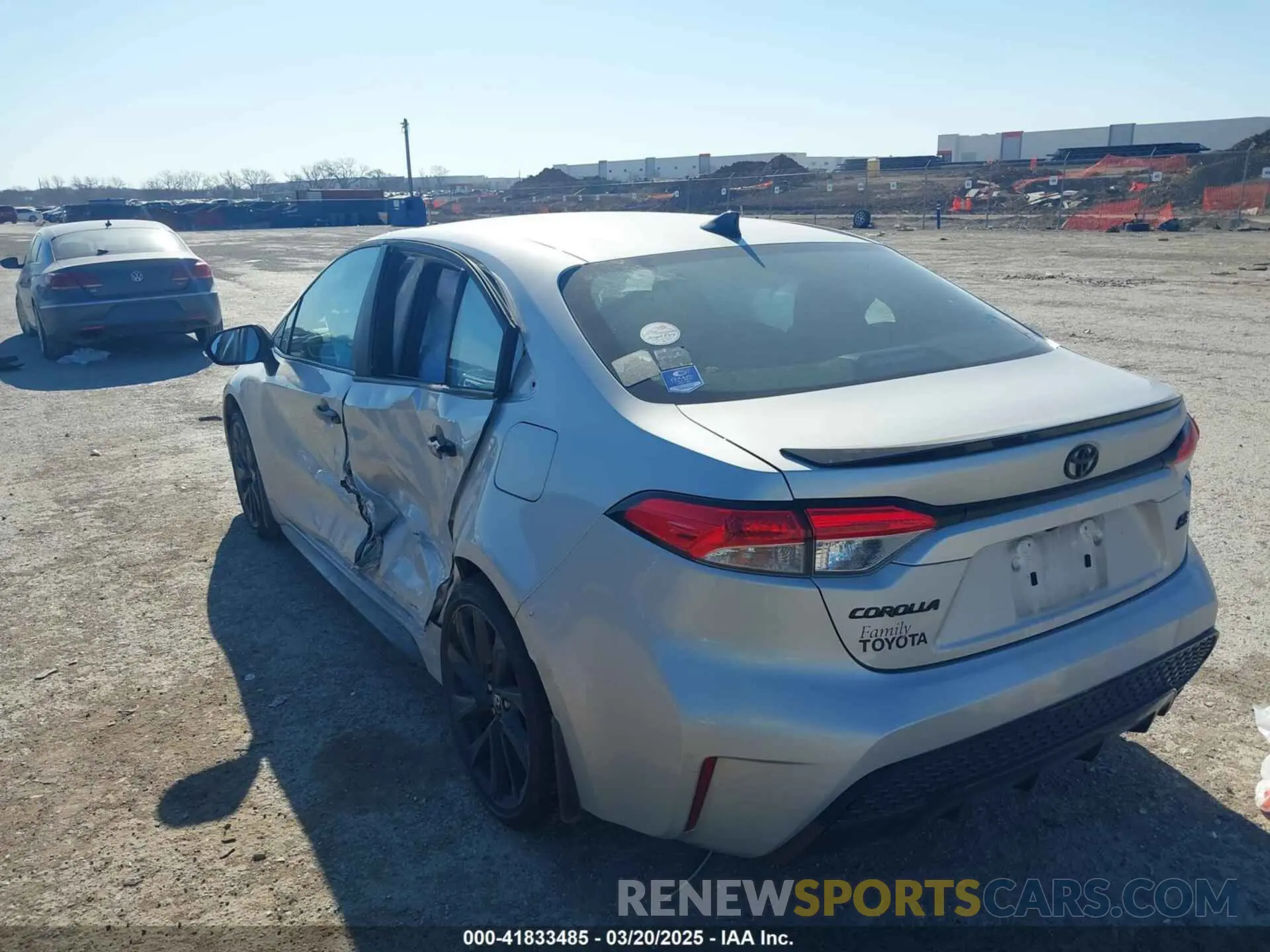3 Photograph of a damaged car 5YFS4MCE1NP131432 TOYOTA COROLLA 2022