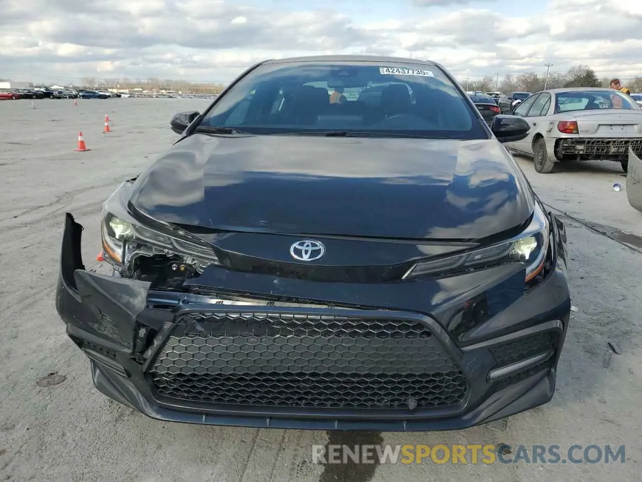 5 Photograph of a damaged car 5YFS4MCE1NP133181 TOYOTA COROLLA 2022