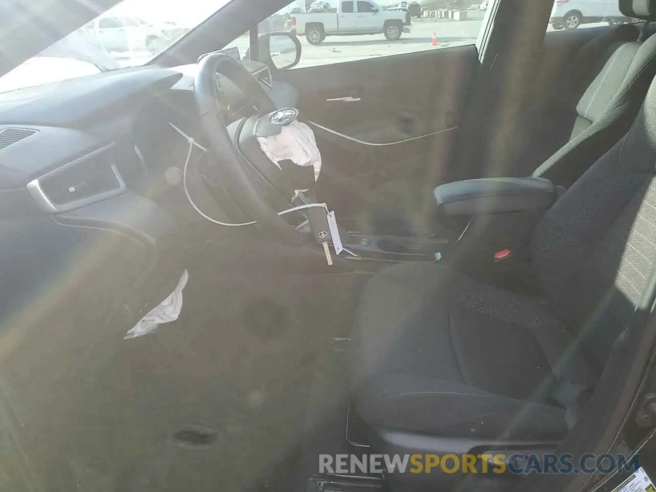 7 Photograph of a damaged car 5YFS4MCE1NP133181 TOYOTA COROLLA 2022