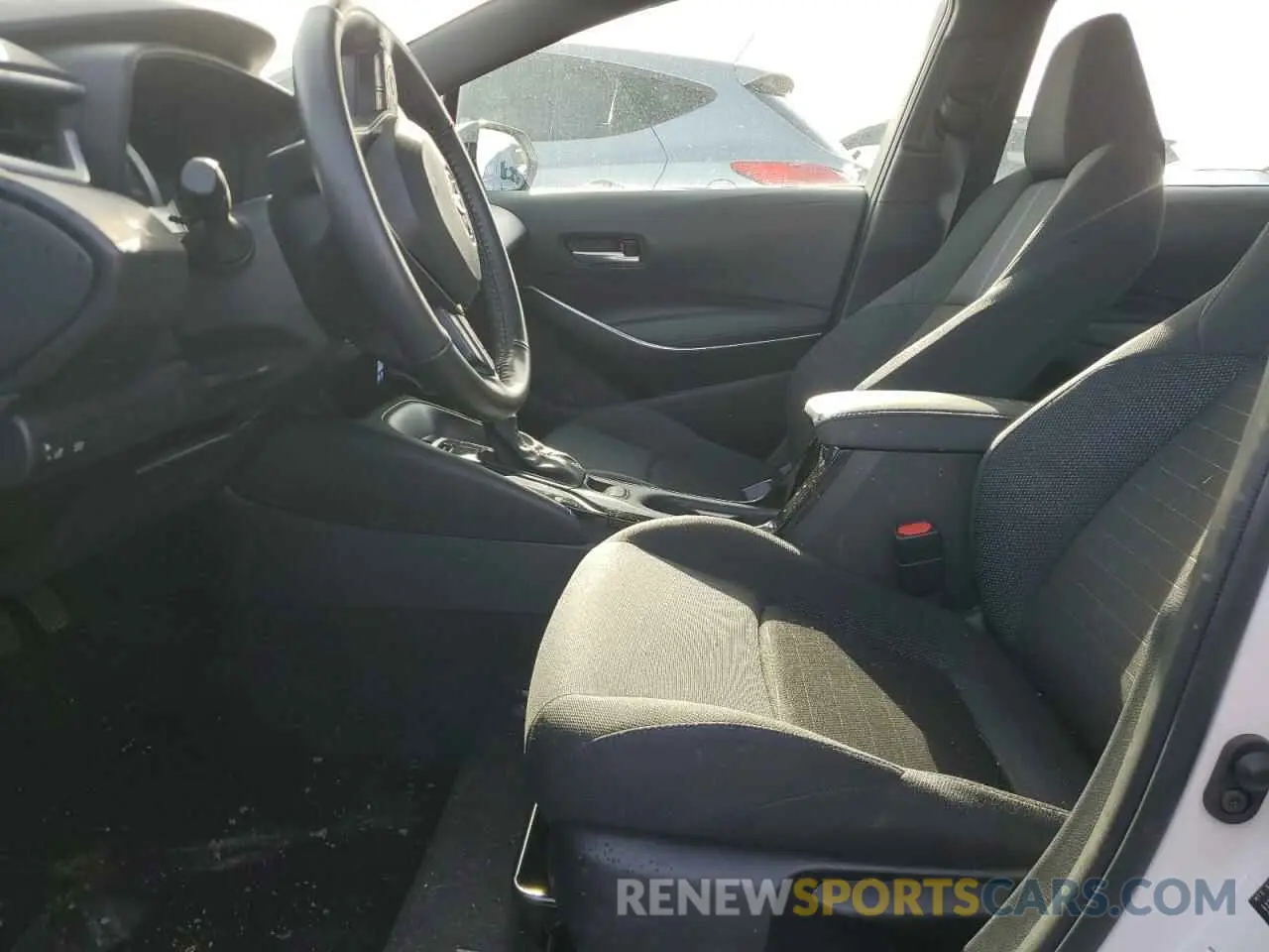 7 Photograph of a damaged car 5YFS4MCE2NP102375 TOYOTA COROLLA 2022