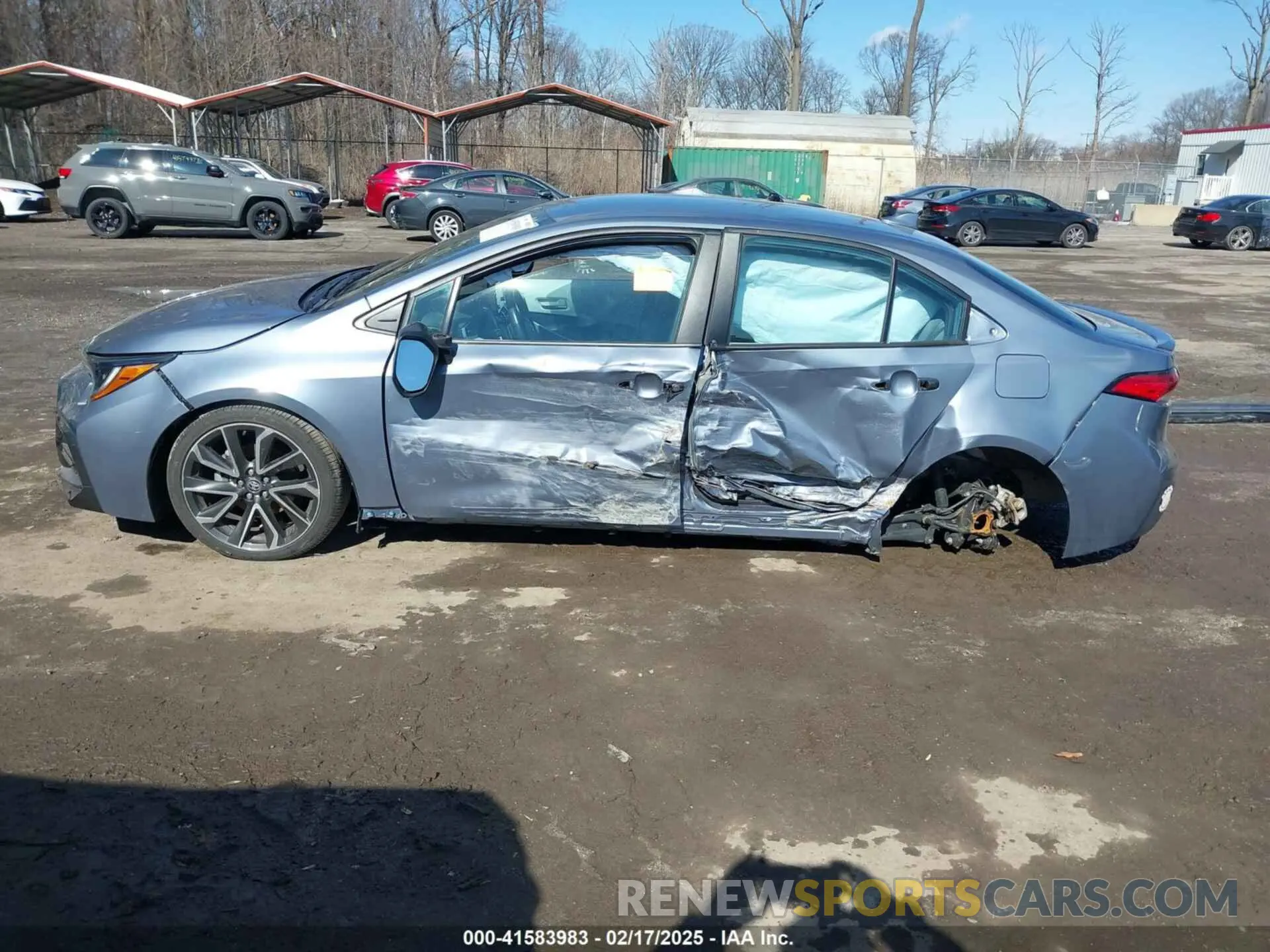 14 Photograph of a damaged car 5YFS4MCE2NP133089 TOYOTA COROLLA 2022