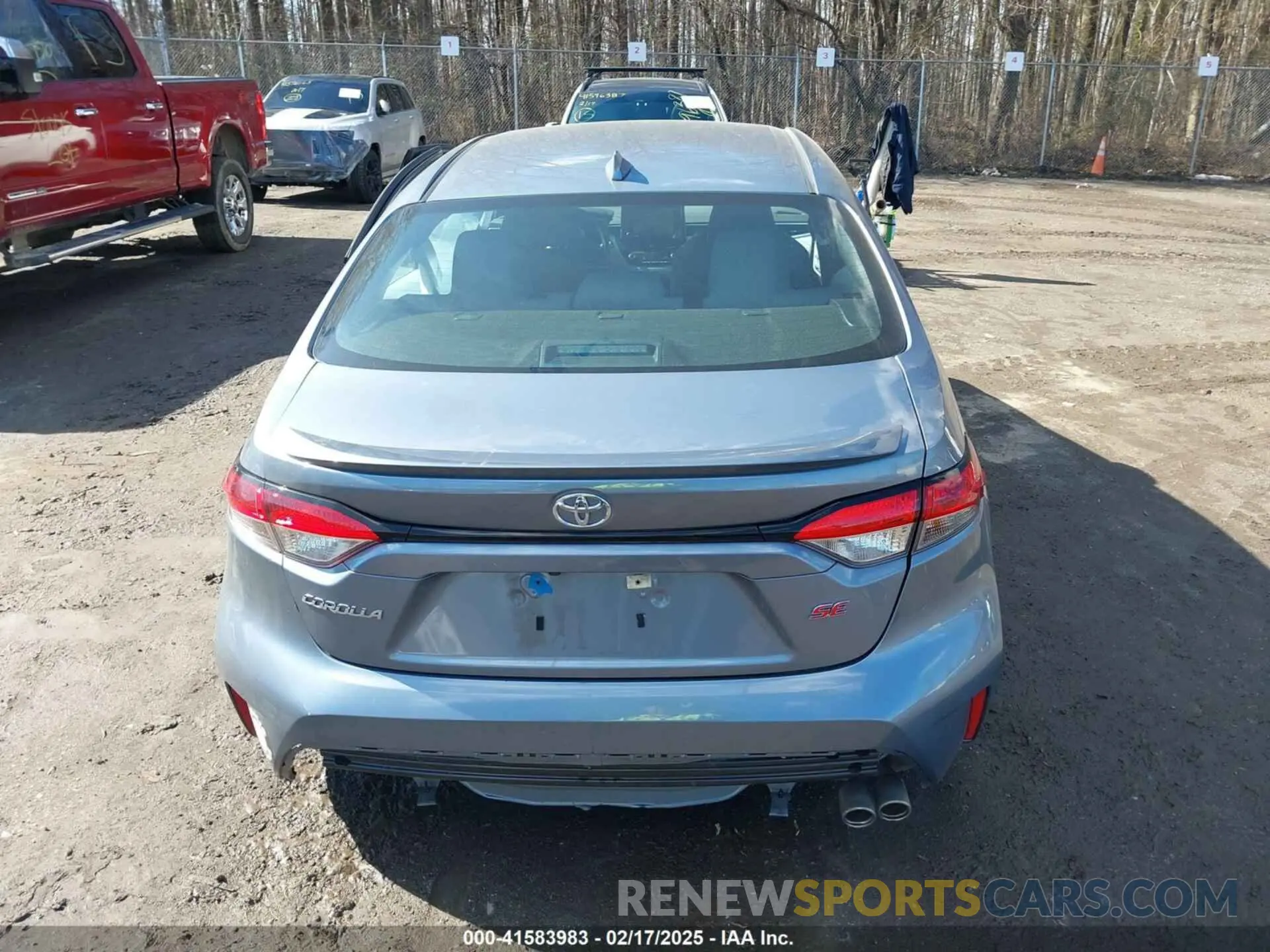 16 Photograph of a damaged car 5YFS4MCE2NP133089 TOYOTA COROLLA 2022