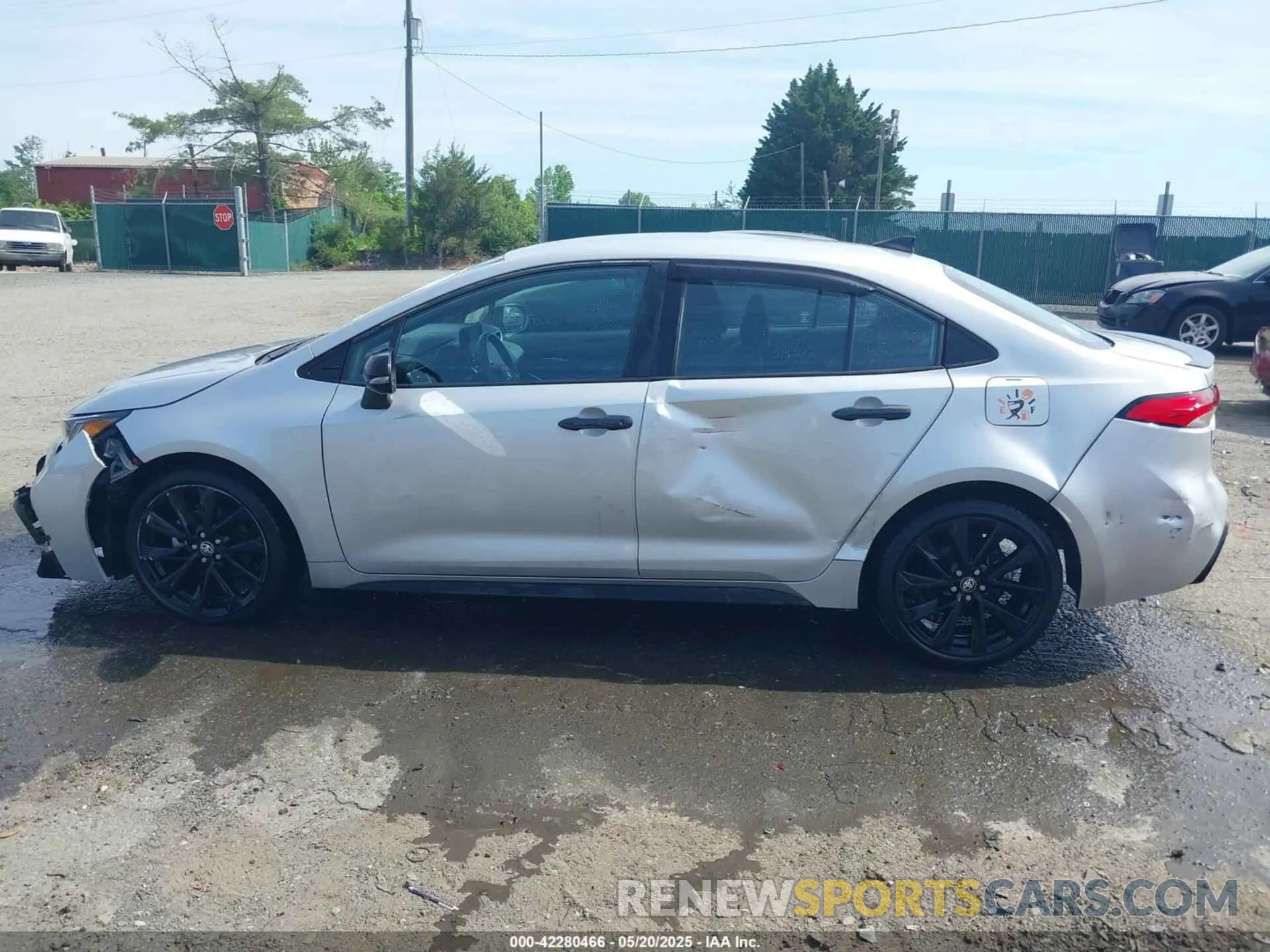14 Photograph of a damaged car 5YFS4MCE3NP118441 TOYOTA COROLLA 2022