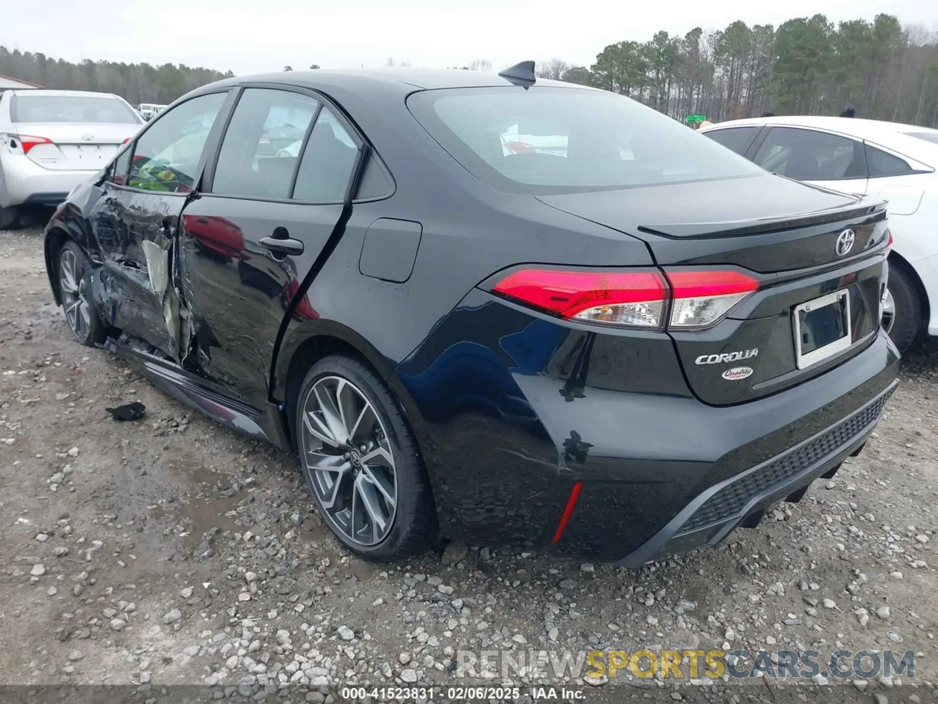 3 Photograph of a damaged car 5YFS4MCE3NP119427 TOYOTA COROLLA 2022