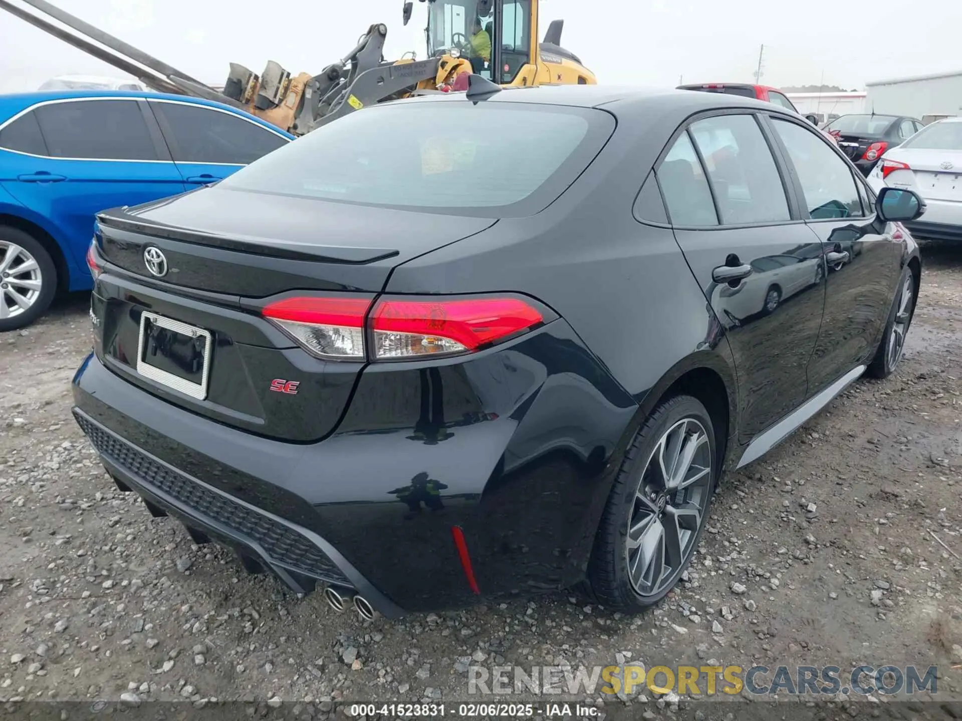 4 Photograph of a damaged car 5YFS4MCE3NP119427 TOYOTA COROLLA 2022