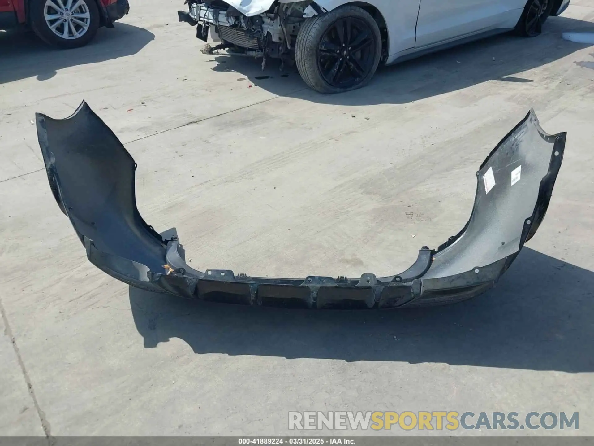 12 Photograph of a damaged car 5YFS4MCE6NP109460 TOYOTA COROLLA 2022
