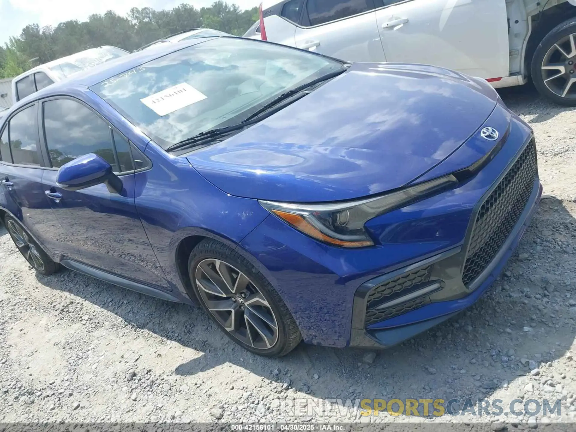 13 Photograph of a damaged car 5YFS4MCE6NP115811 TOYOTA COROLLA 2022