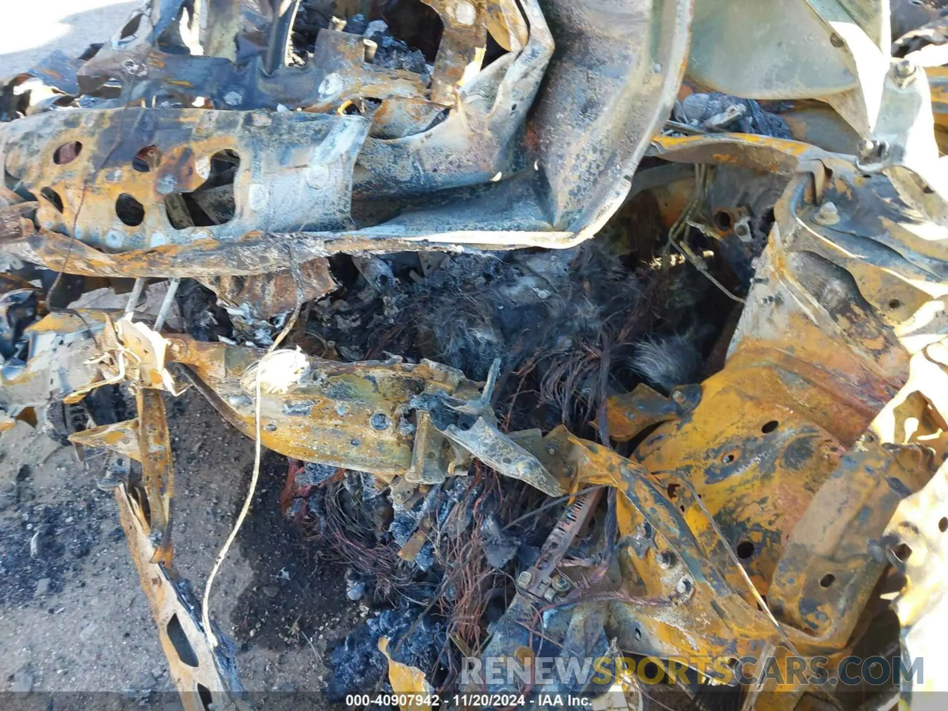10 Photograph of a damaged car 5YFS4MCE6NP132625 TOYOTA COROLLA 2022