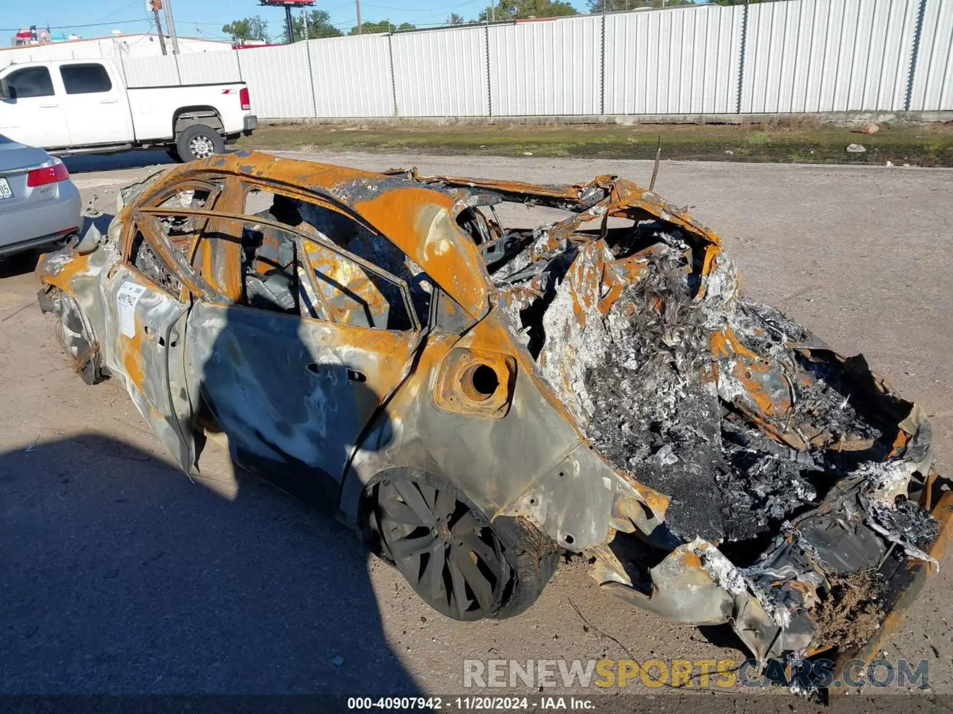 3 Photograph of a damaged car 5YFS4MCE6NP132625 TOYOTA COROLLA 2022