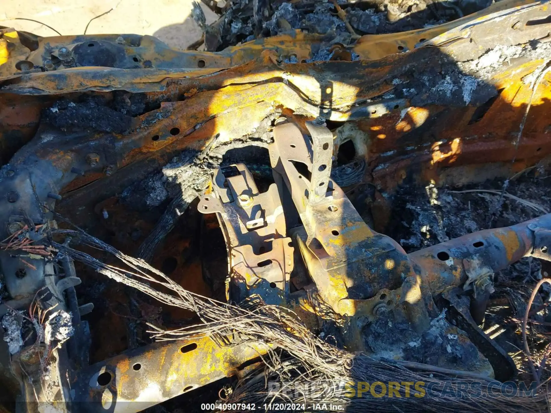 7 Photograph of a damaged car 5YFS4MCE6NP132625 TOYOTA COROLLA 2022